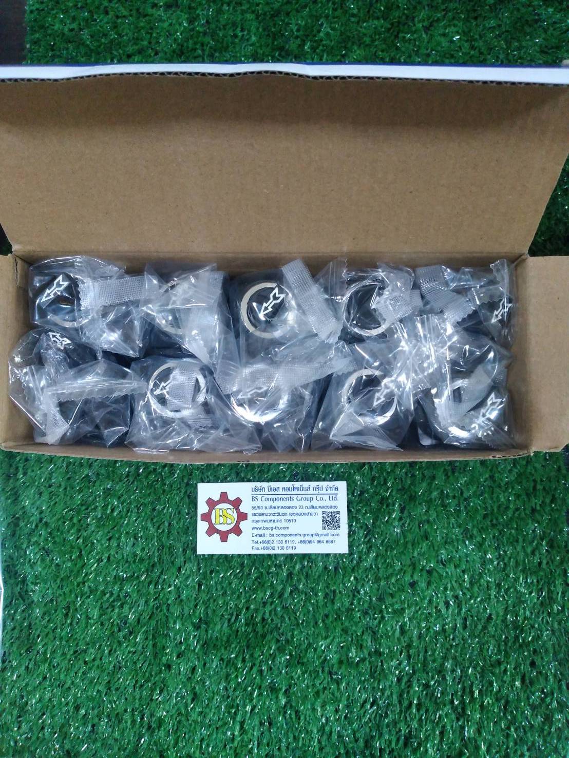 TEND : สวิทลูกศร TSS-2513-B 25mm. ON-OFF-ON สีดำ