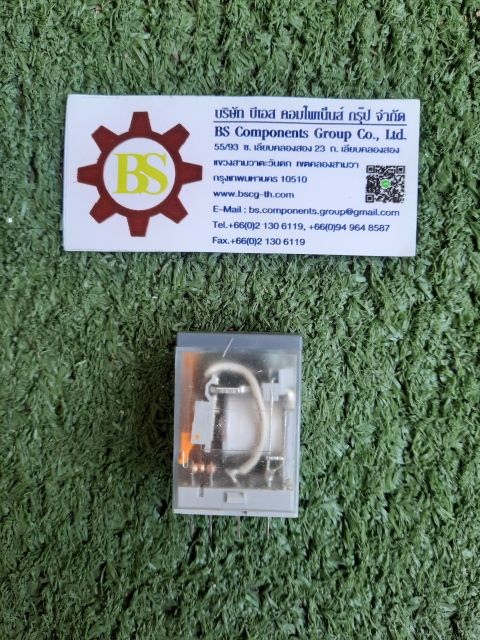 Schneider : Relay RXM2LB2BD 2C/O +LED 5A Coil 24VDC