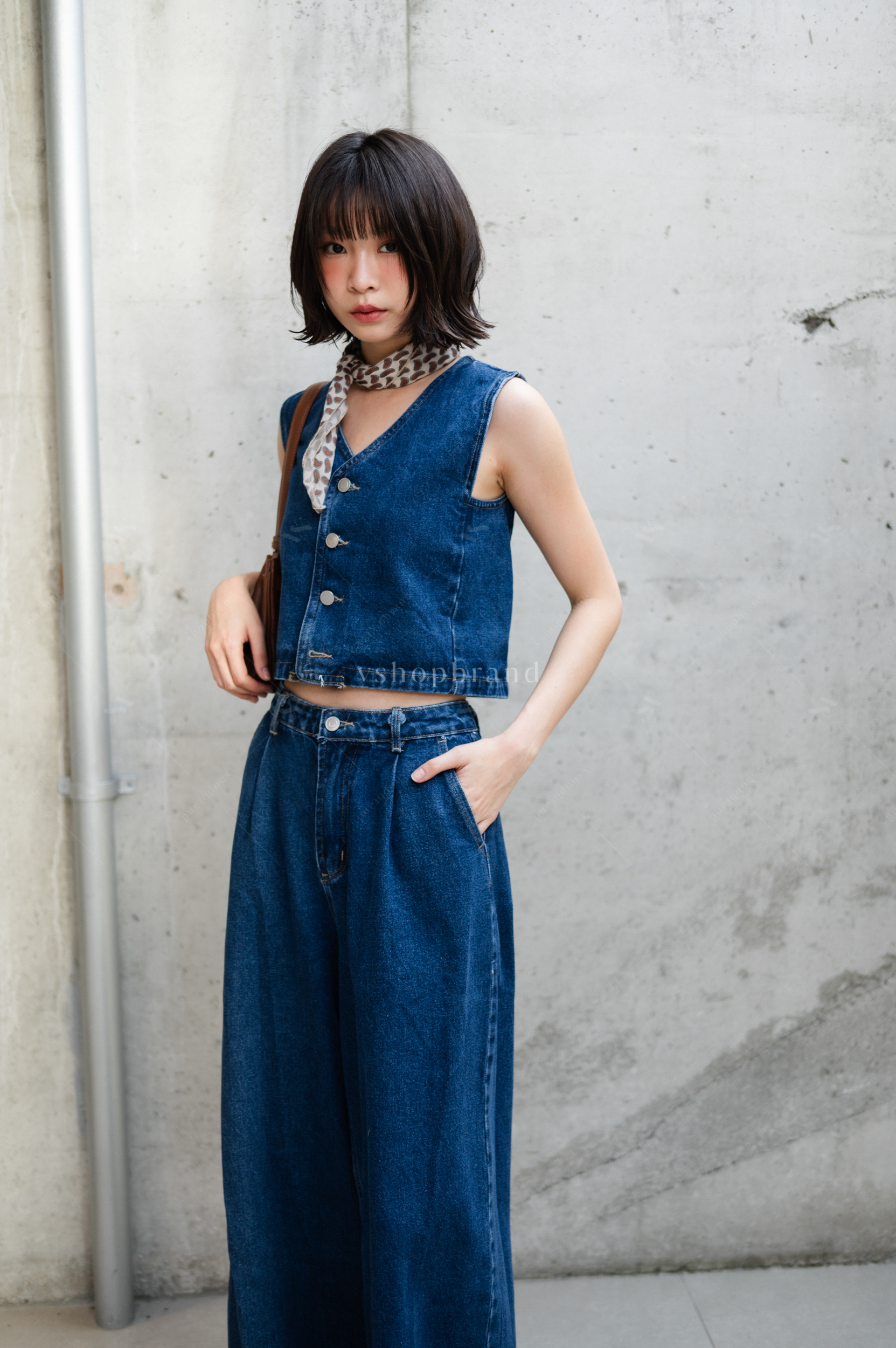 Set เสื้อกั๊กยีนส์ + กางเกงขายาว