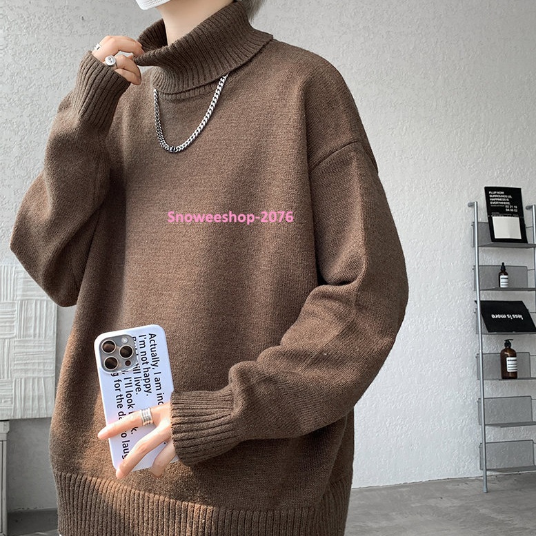 มีไซส์ใหญ่พิเศษ M–8X เสื้อสเวตเตอร์คอเต่าทรงหลวม ใส่แล้วเท่แบบโอปป้าเกาหลี ุ่มฟูทั้งตัว บุขนด้านในเพิ่มความอบอุ่น ไม่คัน ไม่อึดอัด ใส่เที่ยวต่างประเทศได้สบายสุดๆ ใส่แล้วพรางหุ่น ดูเพรียวขึ้น ไม่เทอะทะแน่นอน เลือกได้ถึง 5 สี ใส่คู่กางเกงยีนส์หรือโค้ทก็เท่ท