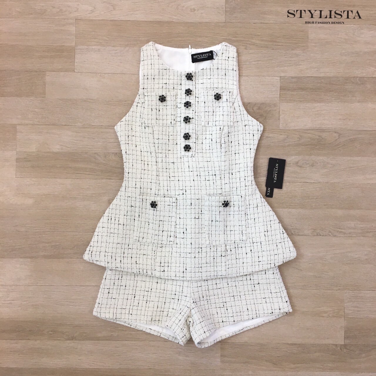 Tweed Chic Set” – เซ็ตแขนกุดทวีต + กางเกงขาสั้นเรียบหรู ✨ แพลตเทินดีงาม ใส่สวยเปะสุดๆ ของดีหมดไวนะคร๊า!!