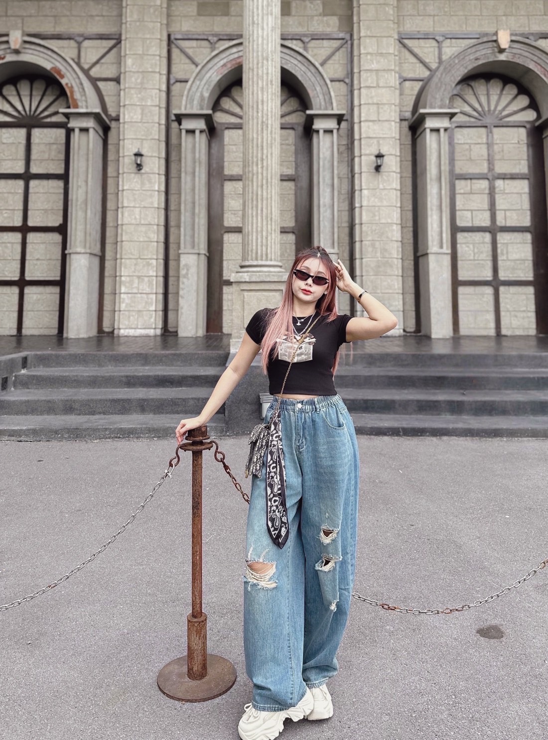 Set เสื้อยืดสีดำลายน้องหมาอ่านหนังสือ แมตกางเกงยีนเอวจั้มสม็อต ที่ขาแต่งขาด งานยีนเนื้อนิ่ม แพทเทิลนี้กำลังฮิต แต่งแมตได้หลายแบบเท่แน่นอนจ้า #9056