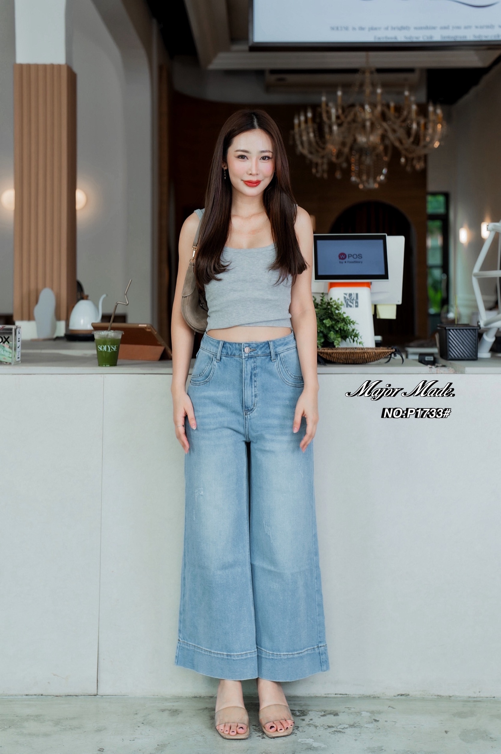 No. RG1733# -กางเกงยีนส์ขา9ส่วน ทรงมาใหม่คะ ทรงนี้ปีนี้มาแรงมากค่ะ ทรงเรียบๆ ปลายขาเย็บ ปลายขากว้าง เก๋มากๆ เอวสูง เนื้อผ้ายืดหยุ่นเก็บทรง ใส่ดูเพรียวมาก（ผ้ายืด) ใส่สบายมว๊าก ตัวนี้ใส่ได้ตลอด ควรมีติดตู้กันนะคะ มีแต่ปลื้มค่ะ สาวๆที่รักในการใส่ยีนส์แนะนำว่