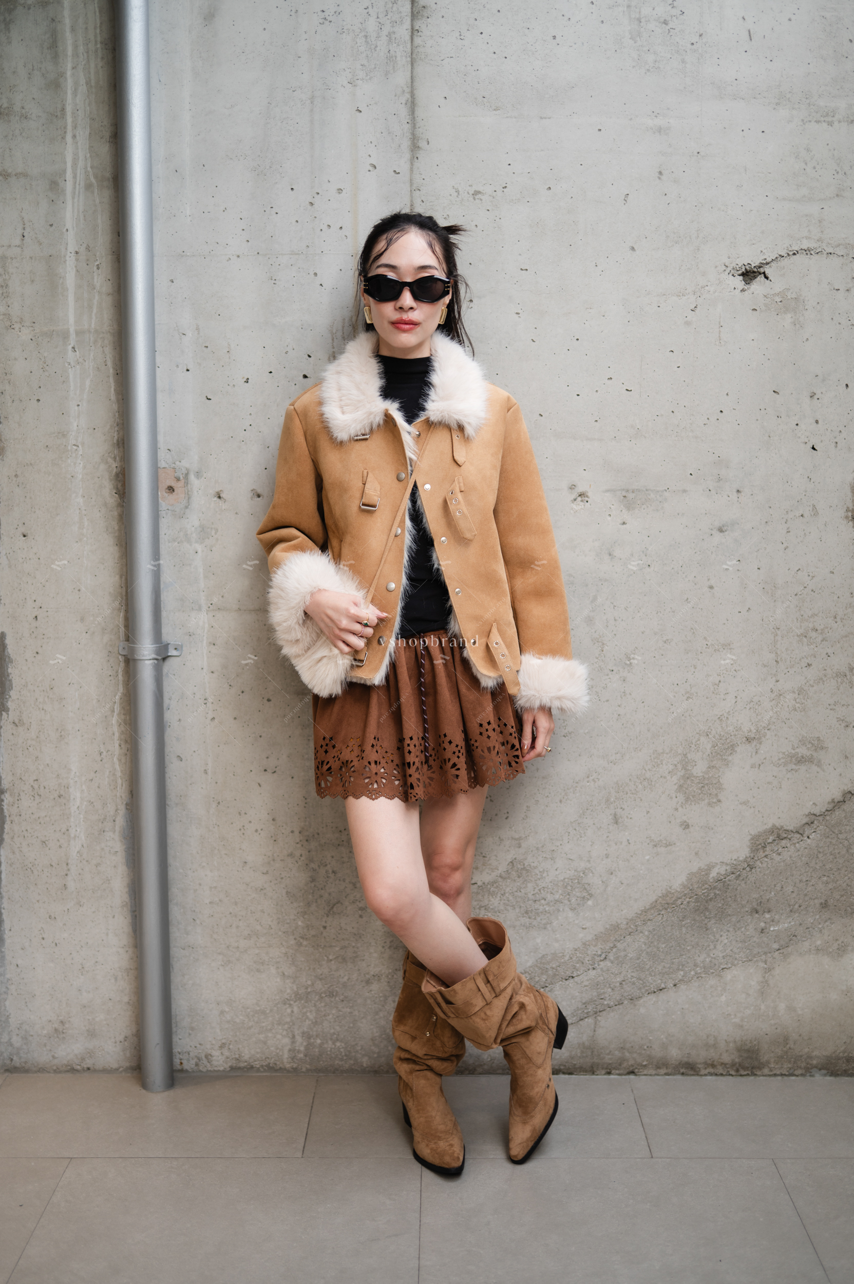 แจ็คเก็ตผ้าหนังกลับ ปกเฟอร์ เข็มขัดอก + กระเป๋า