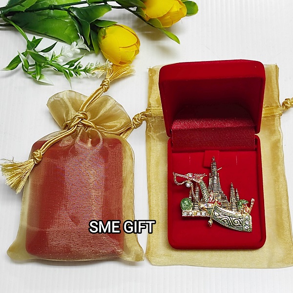 เรือสุพรรณหงส์(สีเขียว)วัดอรุณ พร้อมกล่องกำมะหยี่และถุงไหมแก้ว GP20016 ชิ้น