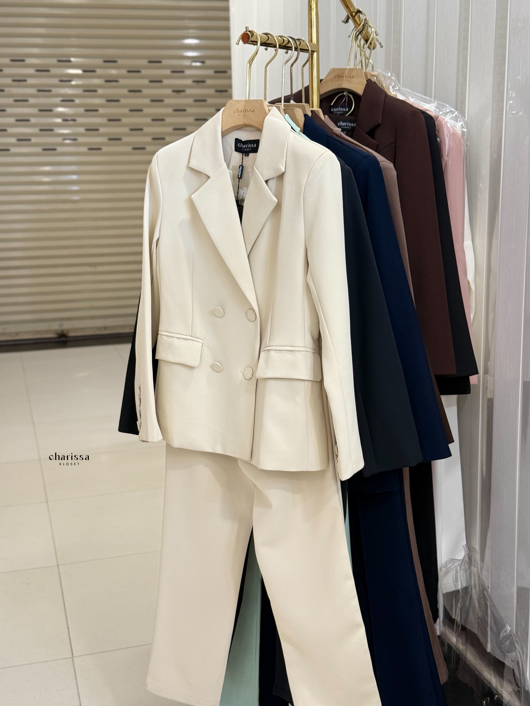 Setsuit ทรงสวยมาก ผ้าดี ใส่สบายสุดดด