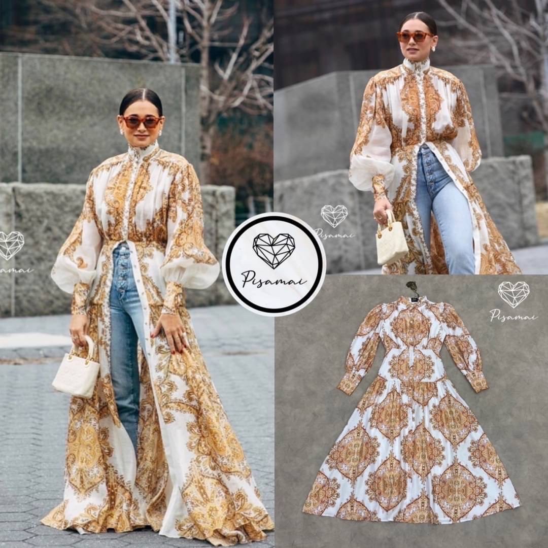 เดรสคอเต่าตัวยาวมาในลายกราฟฟิกสีเหลืองพื้นขาว คือปังมากค่า ใช้ผ้าเยอะมากกกกกๆค่ารุ่นนี้ ใส่เก็บทรงสวยมากค่า รุ่นนี้ ใส่vacayถ่ายรูปกับแก๊งค์เพื่อนๆไม่มีผิดหวังเลยค่า