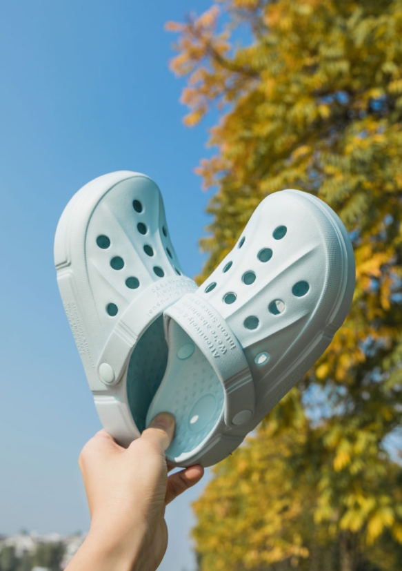 E11 รองเท้าหัวโต ยาง EVA กันลื่น นุ่มสบาทเท้า *ส่งฟรี* SKU-01820