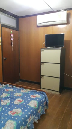 ขายบ้านทาวน์เฮาส์ 3 ห้องนอน 3 ห้องน้ำที่จอดรถพร้อมเข้าอยู่ ถ.นิพัทธ์สงเคราะห์ 3 ใกล้ห้างบิ๊กซีคลองแห 1.3 กม. ใกล้แหล่งงานเดินทางสะดวก อ.หาดใหญ่ จ.สงขลา