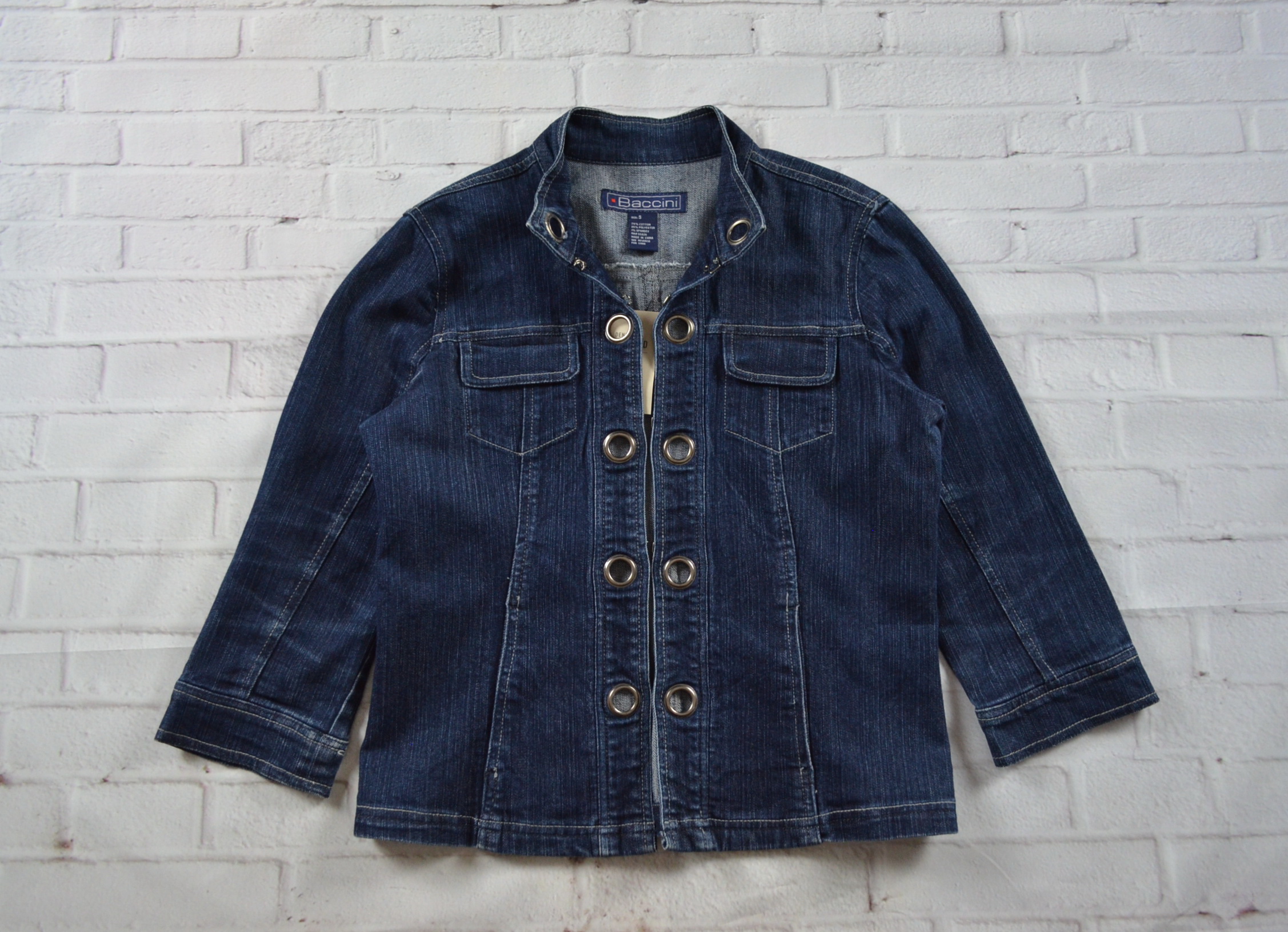 BACCINI อกจริง37' (M) เสื้อแจ็คเก็ตยีนส์ เสื้อยีนส์แขนยาวหญิงชาย สีเข้ม เนื้อผ้านุ่มใส่สบาย