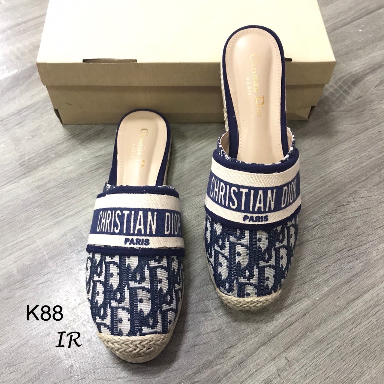 รองเท้าคัทชูเปิดท้ายแบรนด์เนมดิออร์สีกรมเรียบหรูดูแพง Size-37