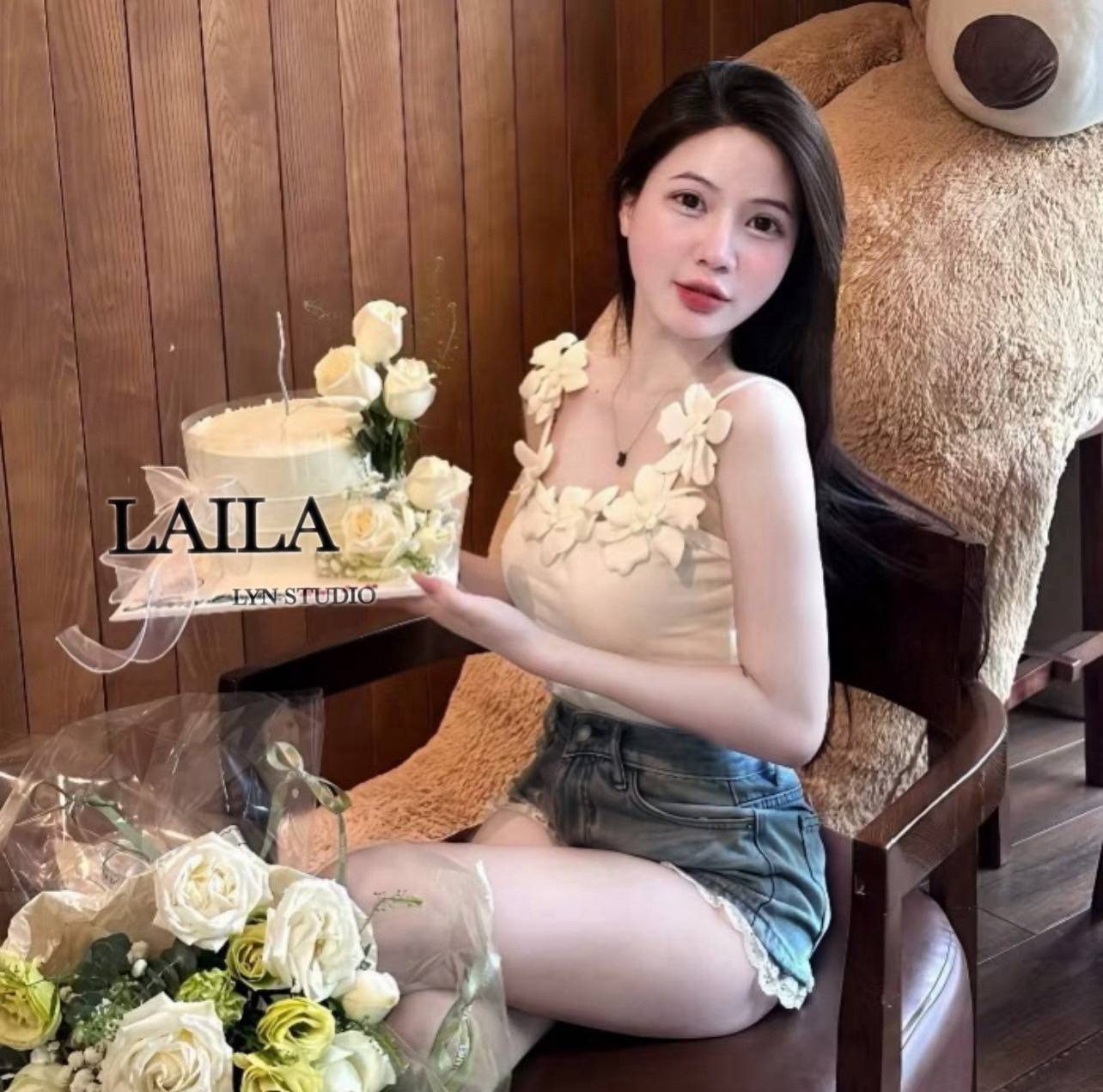 SETเสื้อ+กางเกง เสื้อสายเดี่ยวงานทรงสวยดีไซน์แต่งอะไหล่ดอกไม้ช่วงอกและสายเสื้อ มาในโทนสีขาวเรียบหรู มาพร้อมกางเกงขาสั้นงานยีนส์แท้💯 โทนสีฟอกเข้ม **งานแฟชั้นนำเข้า by laila** #byLaila #ชุดเซ็ท #เสื้อสีขาว #เสื้อสายเดี่ยว #กางเกงยีนส์ #แฟชั่นเวียดนา
