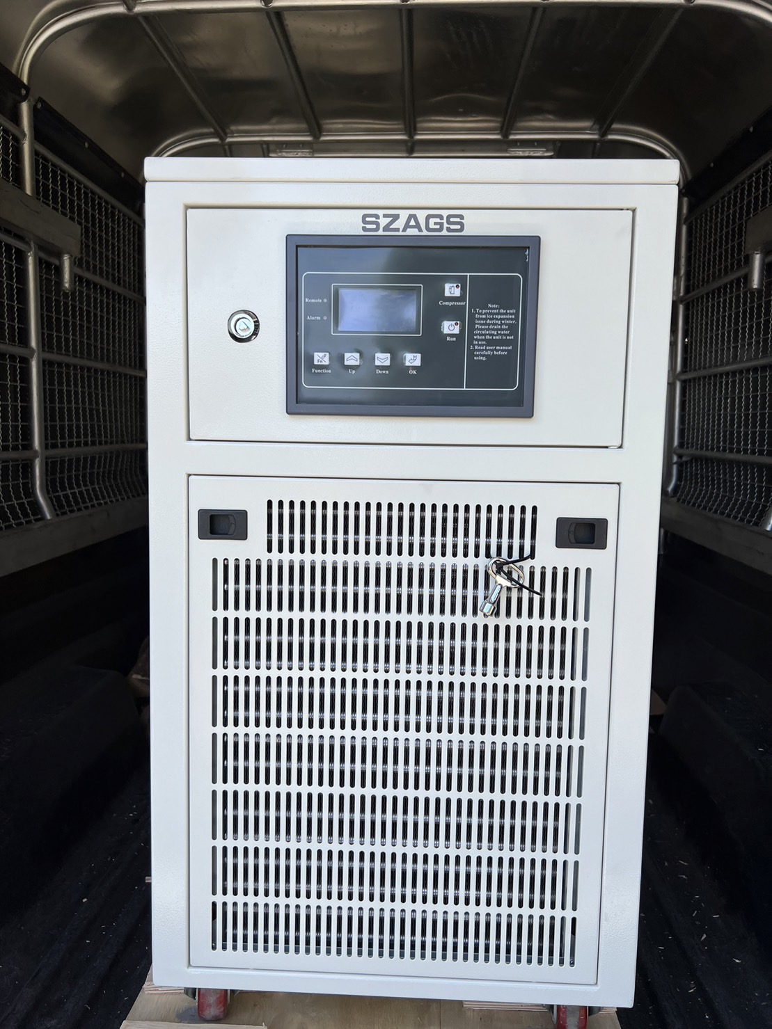 SZAGS : AIR COOLED INDUSTRIAL CHILLER No. AC-1
