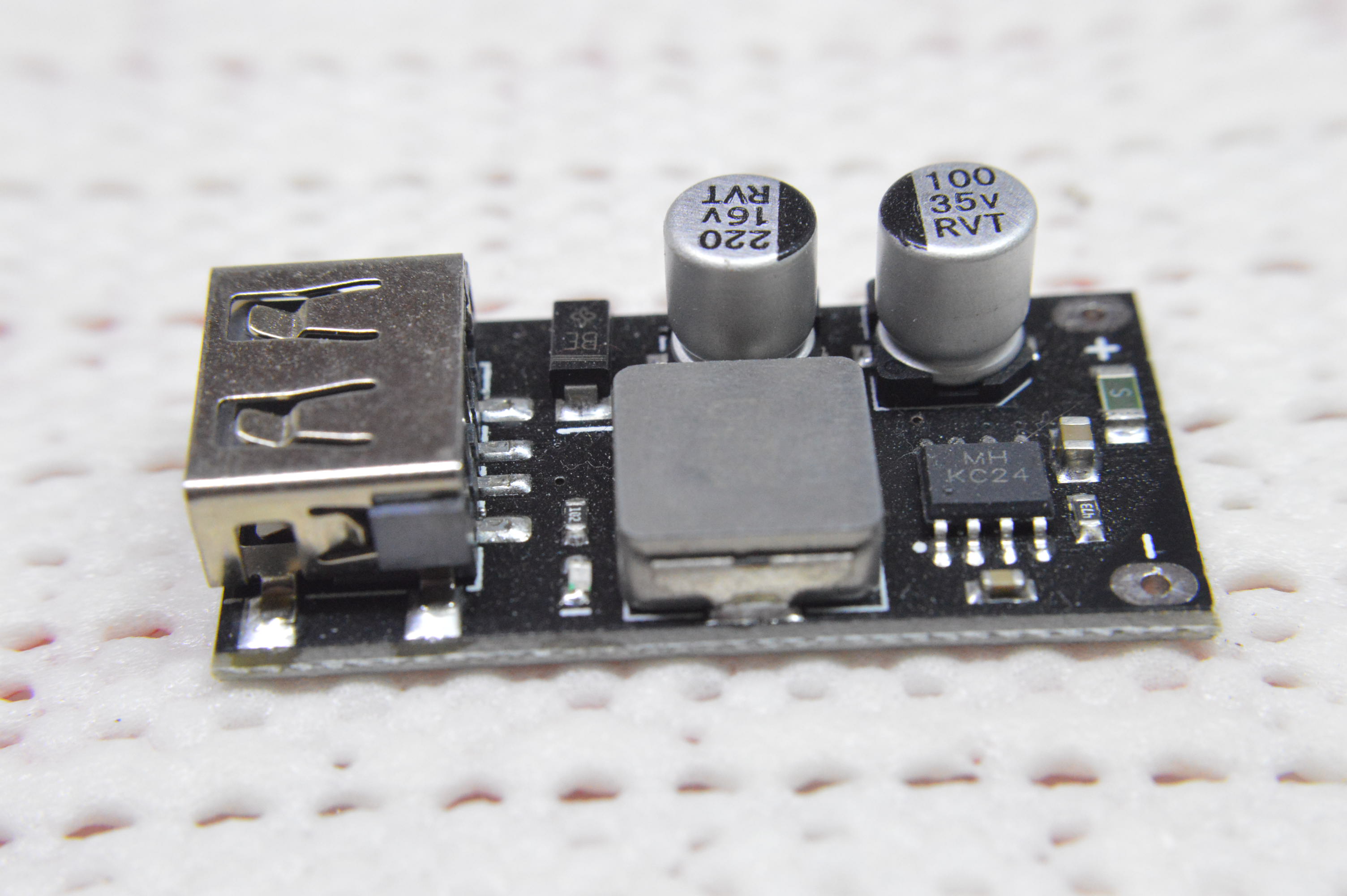 บอร์ดชาร์จไฟมือถือ DC Buck Module 6V-32V to QC3.0 Single USB Mobile Charging Board DIY เหมาะสำหรับทำที่ชาร์จโทรศัพท์มือถือ รองรับโหมด Fast Charge หลายแบบ