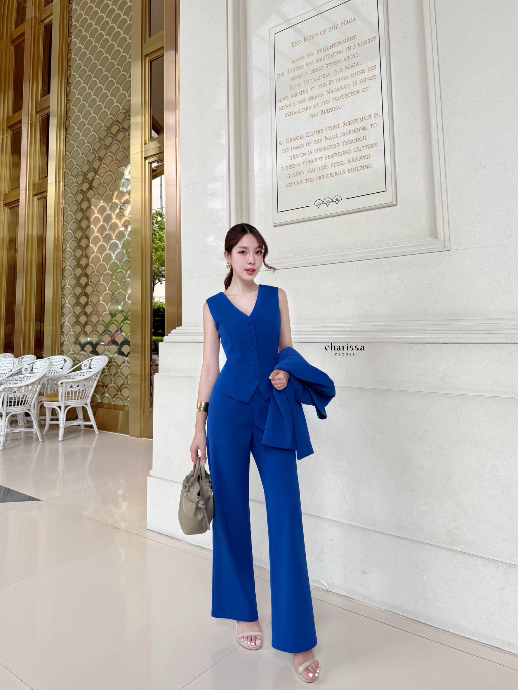 เซทเสื้อสูท+กางเกง+เสื้อเวส เป็นเซ็ทสูท #สูทสีดำ #สูทสีดำออกงาน #สูทสีดำใส่ทำงาน #สูทสีดำไปงาน #สูทสีดำสุภาพ #สูทสีดำขายาว #สูทสีดำผู้หญิง #ชุดใส่ทำงาน #เสื้อสูทสีดำ #สูทสีดำใส่ไปงาน #charissakloset