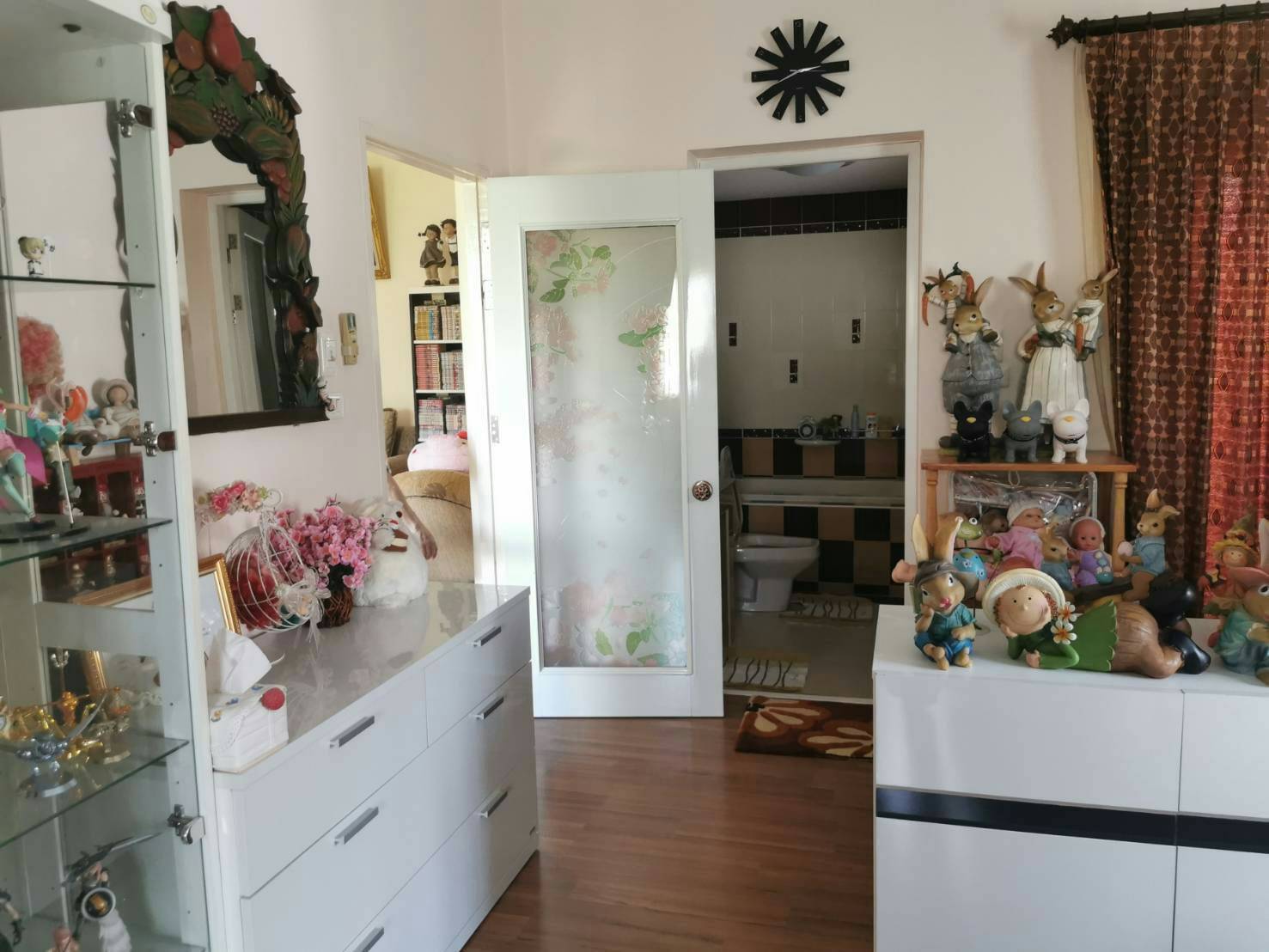 ขายบ้านหรู 2 ชั้นพื้นที่กว้างพร้อมสำหรับทุกคนในครอบครัว 1 ไร่ 44 ตรว. ใจกลางเมืองนครราชสีมาใกล้บิ๊กซี 1 กม. ตัวบ้านตกแต่งด้วยวัสดุที่แข็งแรงและทันสมัยบรรยากาศดีการเดินทางสะดวกสบาย