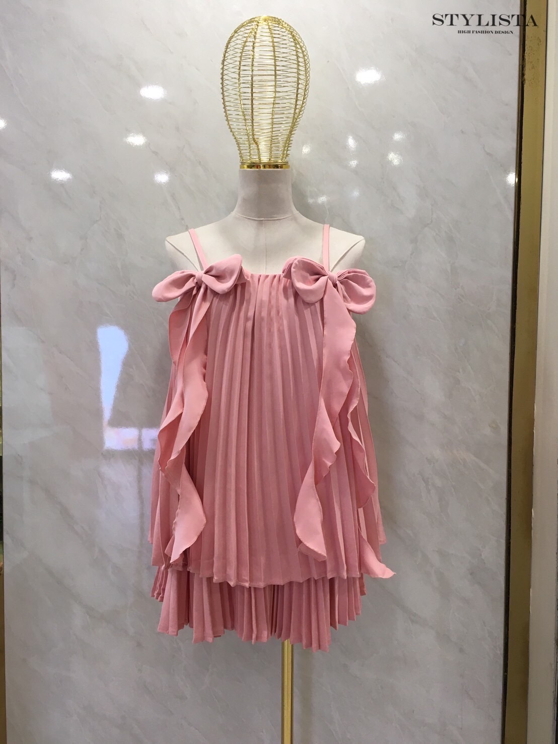 เซตเสื้อ กระโปรงอัดพีท แต่งริ้วโบว์ 2 ข้าง ใส่สวยมากๆ ใส่เที่ยว ใส่ออกงาน ใส่ได้หลายโอกาส จัดด่วนนนๆ ชุดสวยหมดเร็วนะคร๊า สั่งก่อนสวยก่อ
