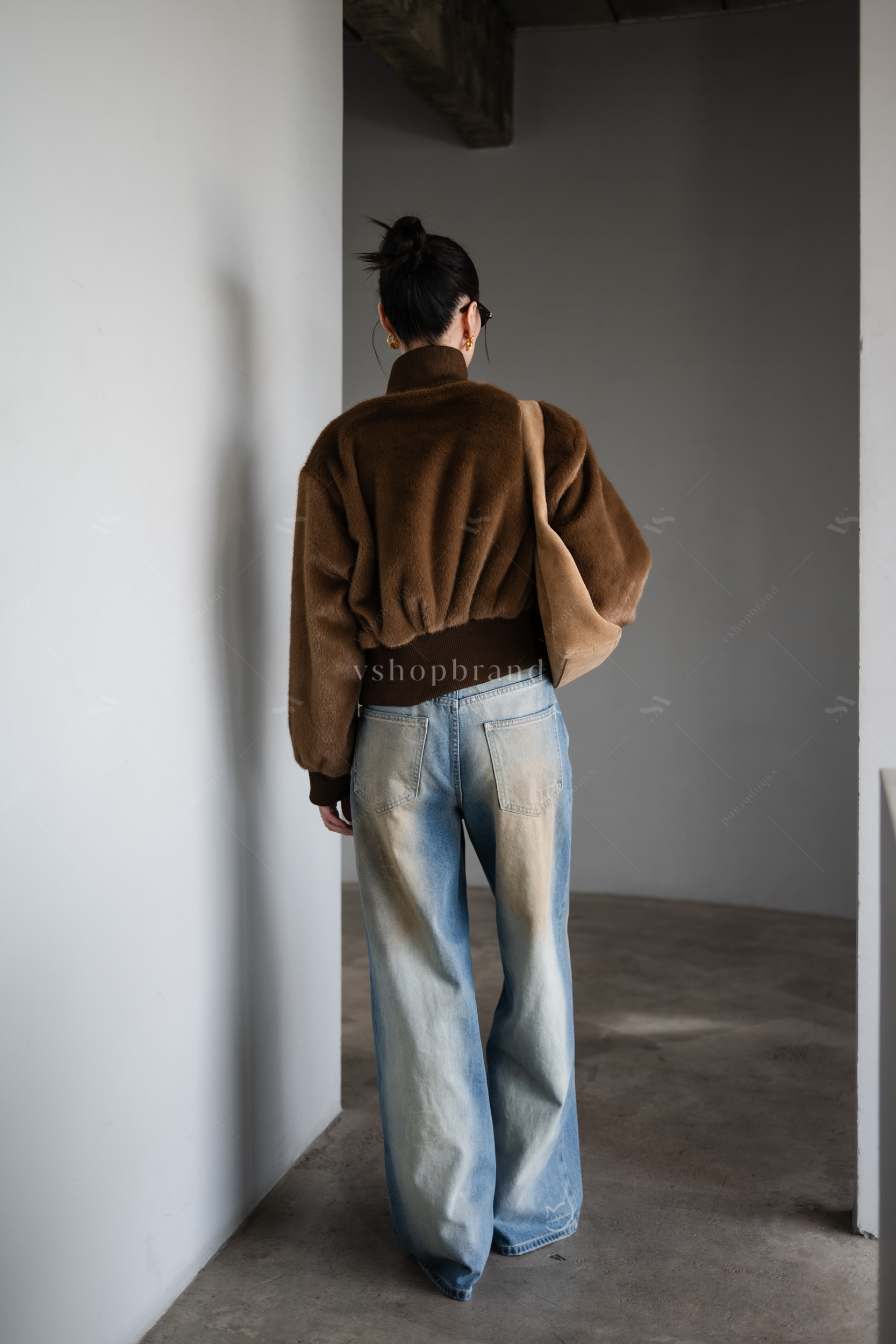 เสื้อคลุมขนเฟอร์ซิปหน้า