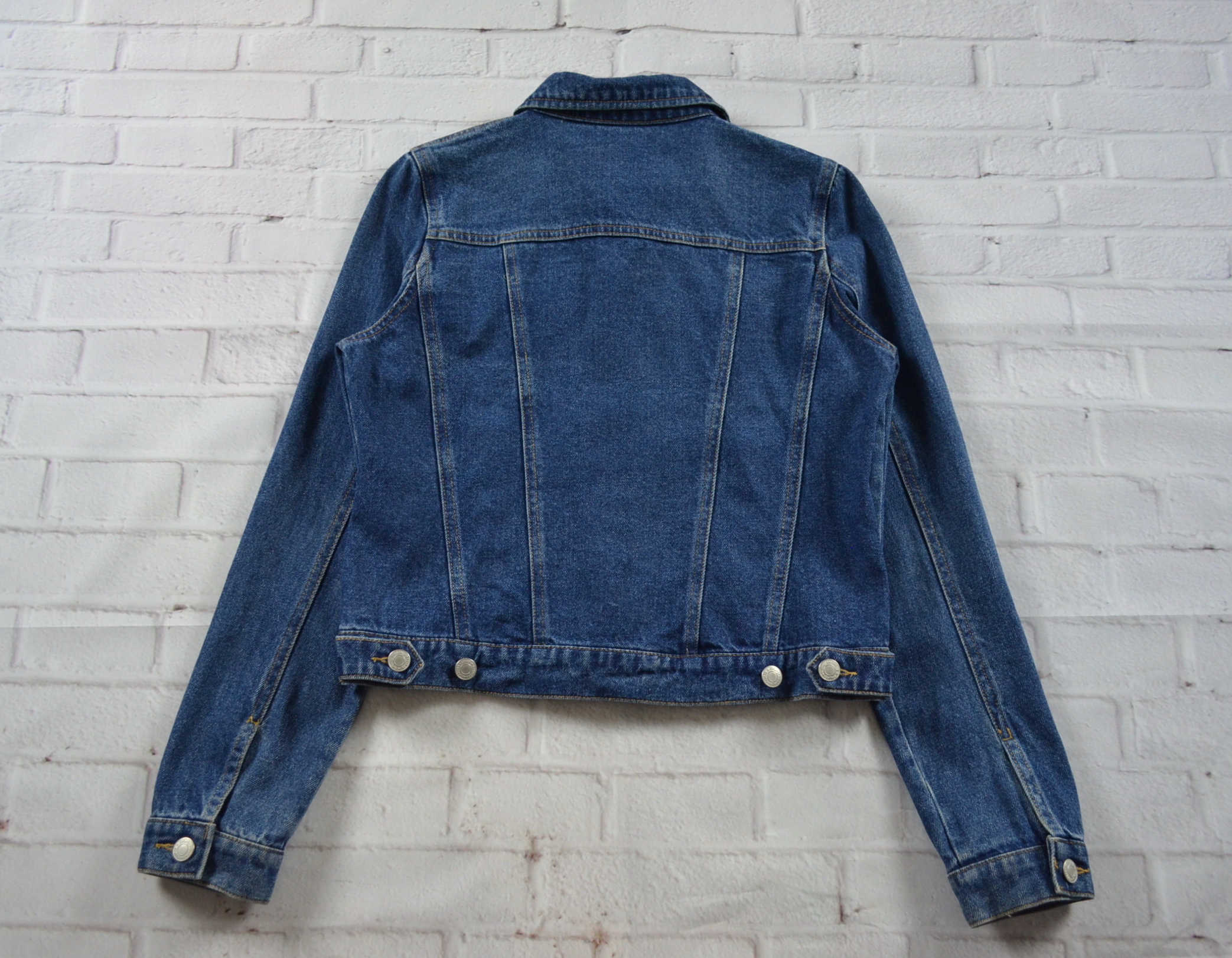 graff อกจริง35' (S) เสื้อแจ็คเก็ตยีนส์ เสื้อยีนส์แขนยาวหญิงชาย เนื้อผ้านุ่มไม่แข็ง สียีนส์มีเป๋าข้างเป๋าใน