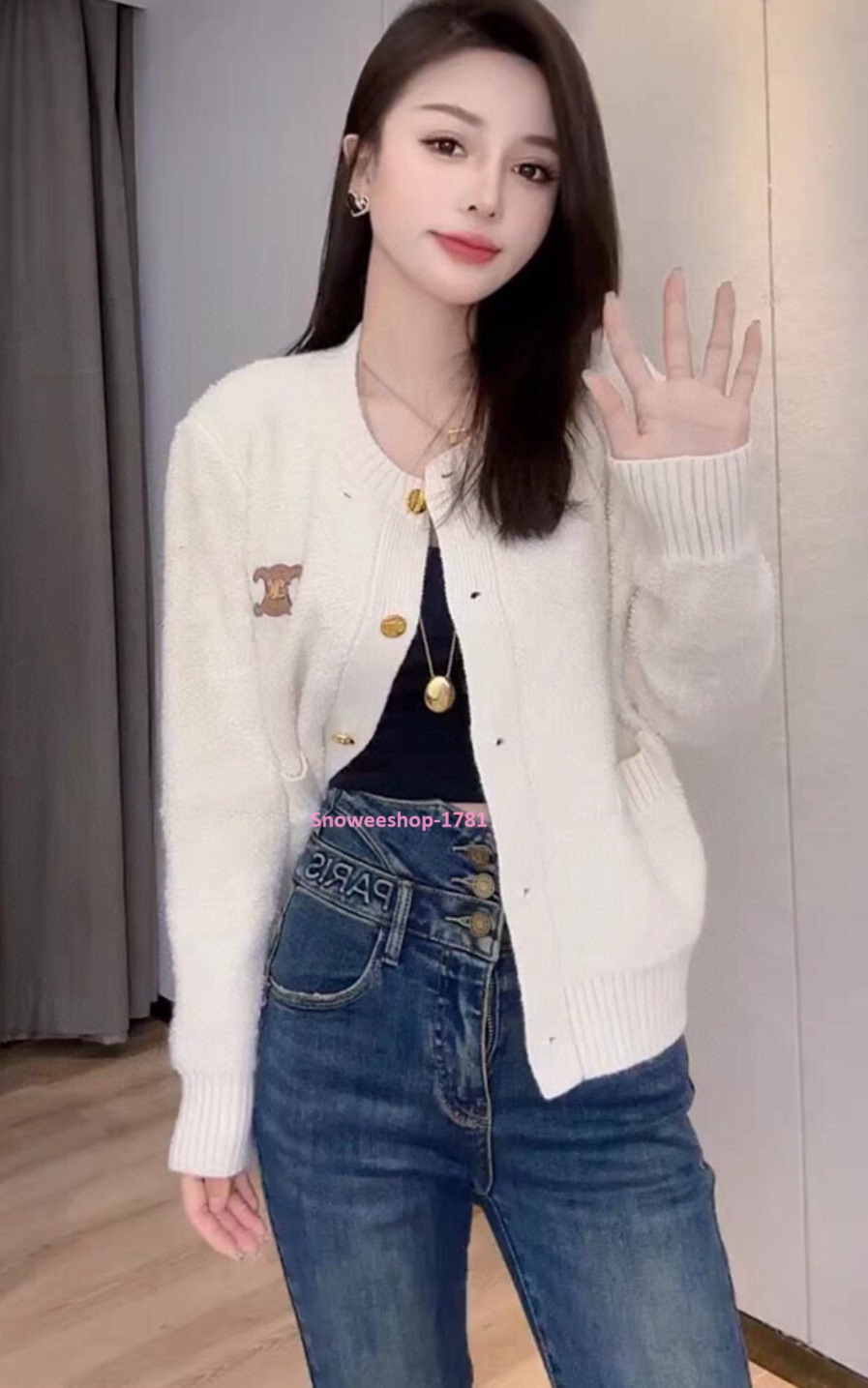 เสื้อไหมพรมคาร์ดิแกนงานเหมือนแบรนด์ดัง ผ้าทอหนาเกรดพรีเมี่ยมสีเบจ ใส่เป็นเสื้อคลุมสวมทับหรือใส่แบบตัวเดียวก็สวย ผ้านิ่มใส่สบายกันหนาวได้ ใส่ไปต่างประเทศหรือใส่ทำงานก็ดูดี