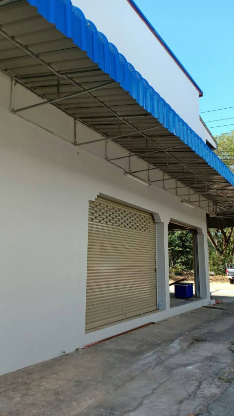 ขายอาคารพาณิชย์ 2 ชั้น 2 คูหา อำเภอเมืองศรีสะเกษเหมาะแก่การทำธุรกิจ และ พักอาศัยใกล้สำนักงานประมง 360 เมตรใกล้สำนักงานที่ดิน 480 เมตรบรรยากาศดีเดินทางสะดวกสบาย