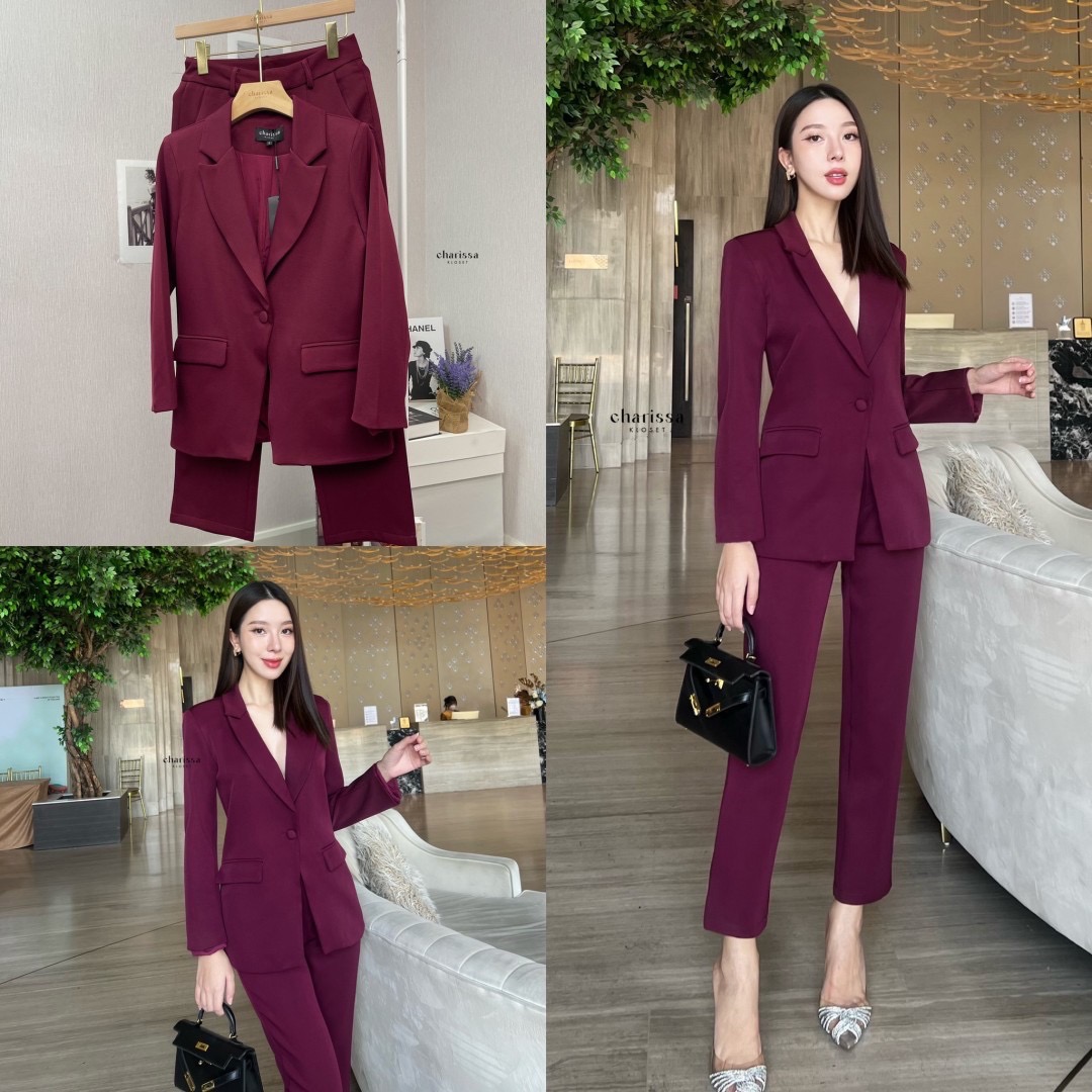 Blazer+กางเกง ผ้าดีใส่สบายมาก เสื้อสูทมีซับในอย่างดี แต่งกระดุมผ้าเดียวกับสีชุด มีซับในทั้ชุด มาคู่กับกางเกงขายาวใส่สบายๆ ไม่สม้อคนะคะ กระเป๋าใช้งานได้จริงทั้งเสื้อและกางเกงเลยค่า เสื้อสูทมีรองบ่าบางๆเพื่อให้เป็นทรงสวย จะใส่คู่กับรองเท้าผ้าใบวันสบายๆ หรือ