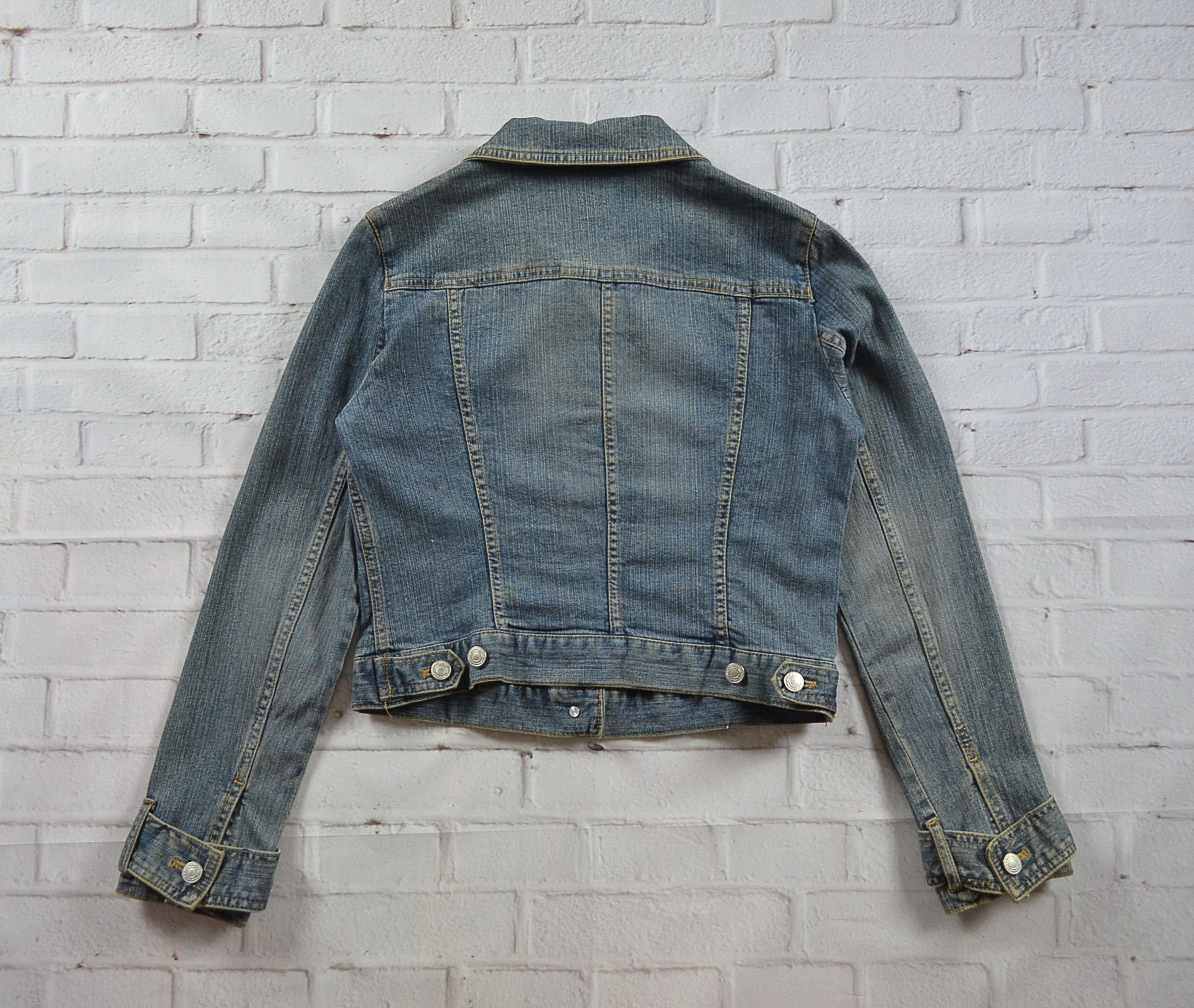 C.D.S BASIC อกจริง35' (S) เสื้อแจ็คเก็ตยีนส์ เสื้อยีนส์แขนยาวหญิงชาย ผ้ายีนส์ยืด เนื้อผ้านุ่มใส่สบายไม่แข็ง