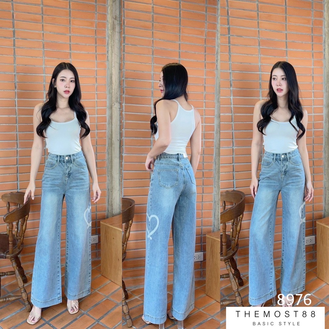 #8976 กางเกงทรงกระบอกใหญ่ เอวสูงปรี๊ดผ้าไม่ยืด งานแต่งฟอกหัวใจข้าง น่ารักๆ ปลายขาเย็บเก็บ งานฟอกอ่อนๆ จับแมชได้ชิวๆหลายลุกข์เลยจ้า