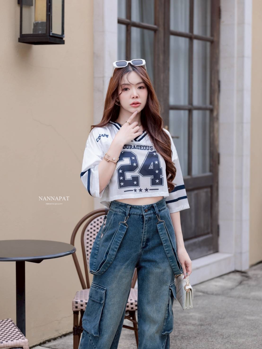 SET งานเสื้อสปอร์ต Oversize สกรีนลายหน้าหลังอย่างจึ้ง + กางเกงยีนส์แท้ฟอก