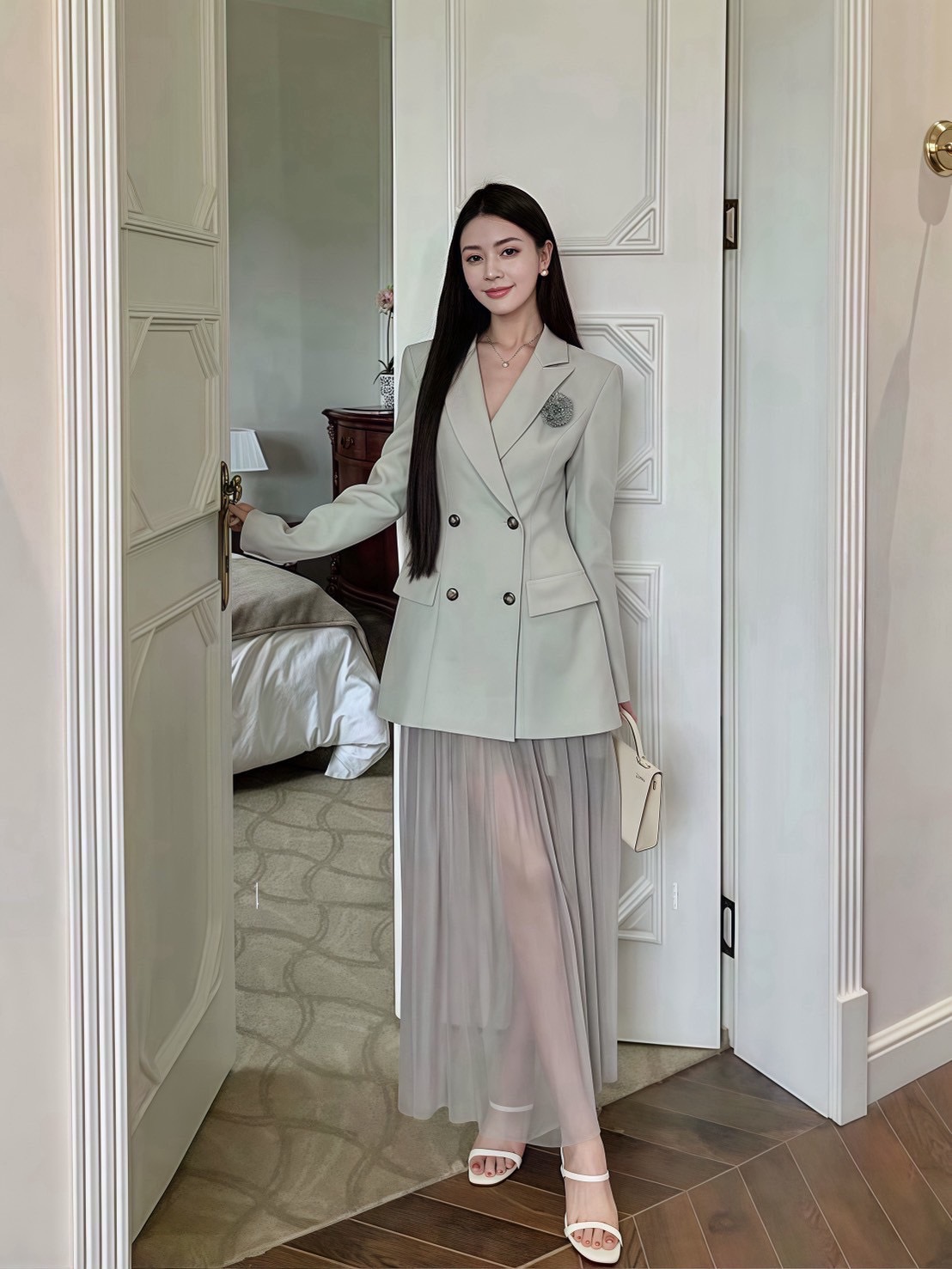 เซ็ตเบเซอร์oversize คัทติ้งเป๊ะ มาในสีเขียว คูืกับกระโปรงชายซีทรู พูดเลยว่าเซ็ตนี้ คุ้มมากๆค่า ใส่เข้าเซ็ตคือดีมากค่าใส่vacayถ่ายรูปกับแก๊งค์เพื่อนๆไม่มีผิดหวังเลยค่า ห้ามพลาดเลยน้าตัวนี้