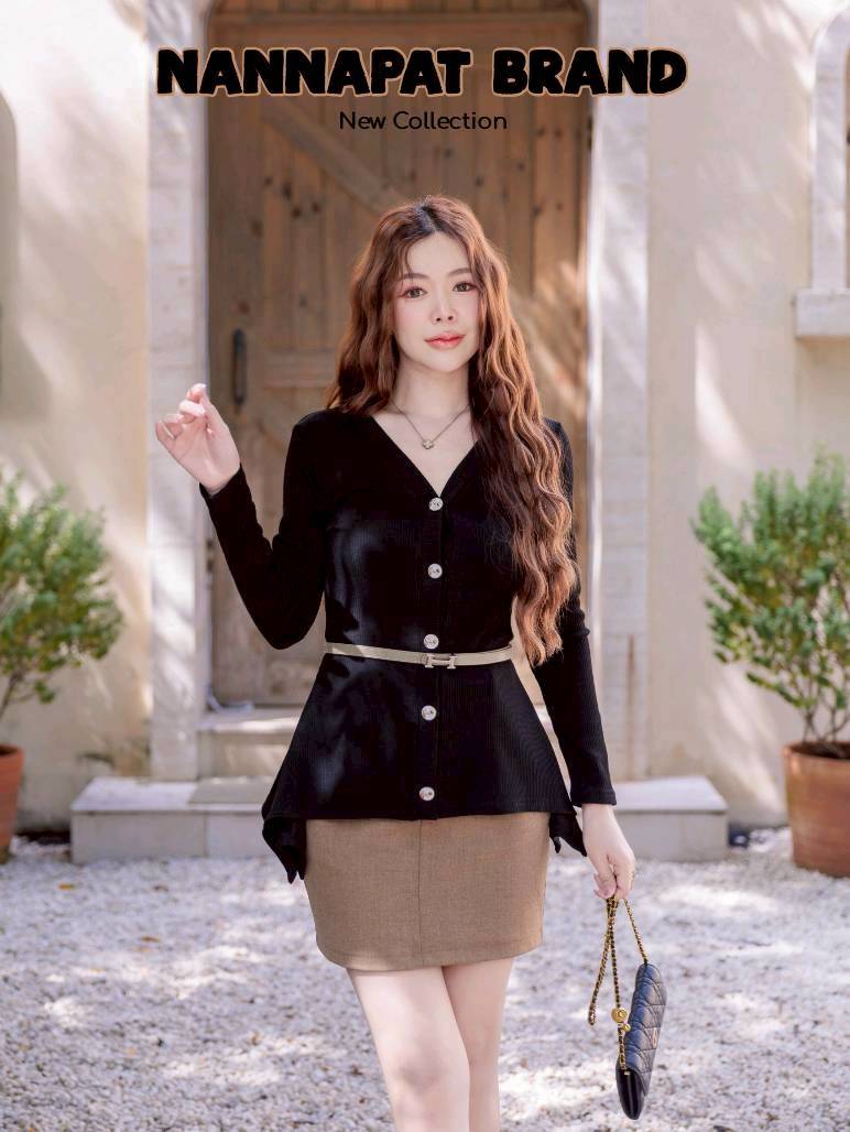 SET เสื้อผ้ายืดร่องหนานุ่มใส่สบาย+กระโปรงผ้าสูทหนานุ่มทรงสวยสับ มีซับในกางเกง+เข็มขัดมาให้แม็ชเก๋ๆอีกเส้น
