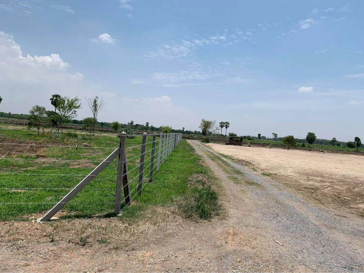 ขายที่ดิน อ.อู่ทอง จ.สุพรรณบุรี 2 ไร่ 1 งาน 94 ตรว. ใกล้รร.บ้านทุ่งดินดำ 950 เหมาะแก่การสร้างบ้านอยู่อาศัย ,รีสอร์ท,ปลูกพืช,เลี้ยงสัตว์หรือทำธุรกิจอื่นๆ บรรยากาศดีวิวภูเขาสวย