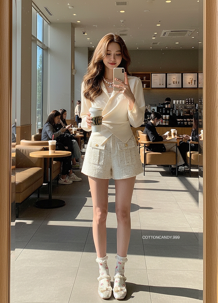 Tag#cottoncandy ชุดเซทสุดเริ่ดมาแล้วคร่าาาา รถ่นนี้บอกเลยคุ้มมาก มา2ชิ้น ตัวเสื้อดีเทลเก็สุดๆ กางเกงผ้าชาแนลสวยจึ้งมากๆ รุ่นนี้ใส่เข้ากัยแบบจึ้งแน่นอนคร่าาาาาา