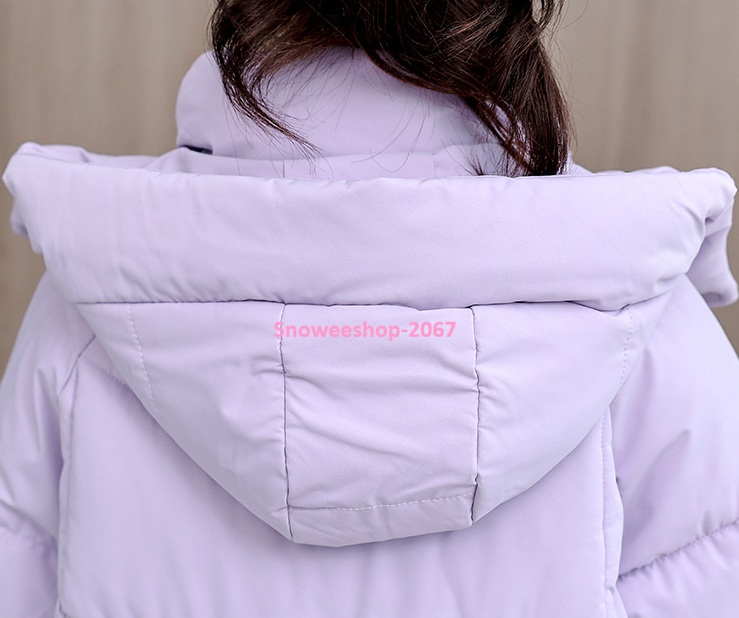 แจ็คเก็ตดาวน์ผู้หญิงทรงโอเวอร์ไซส์ ใส่แล้วชิคเหมือนเดินเล่นปารีส อุ่น กันลม กันหนาว ได้ครบ ทรงหลวมใส่สบาย ไม่อึดอัด แต่ยังดูเพรียวเก๋ มี 4 สีสุดคลาสสิค ใส่แล้วดูแพงทุกเฉด หลายไซส์ให้เลือก ไม่ว่าหุ่นไหนก็ใส่ได้ ใส่เที่ยวญี่ปุ่น เกาหลี ยุโรป ได้ฟีล Fashion