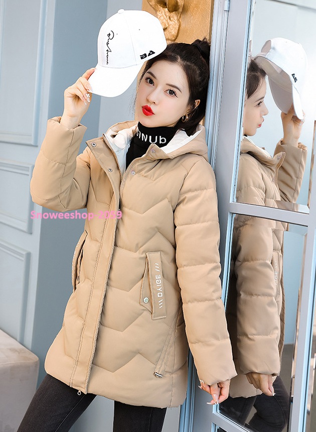 หนาวติดลบแค่ไหนก็ไม่หวั่น โค้ทสไตล์เกาหลีสุดชิค ใส่เที่ยวลุยหิมะก็รอด ใส่เดินช้อปในเมืองก็ดูแพง มีให้เลือก 5 สี ความยาวปานกลาง ใส่แล้วหุ่นเพรียว ดูสูง