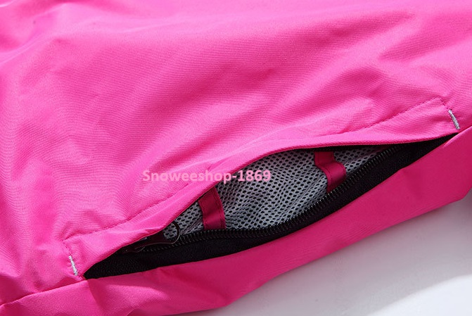 กางเกงสกีสำหรับผู้ชาย กางเกงสกีสำหรับผู้หญิง กางเกงสกีคู่รัก กางเกงกันหนาวผ้าฝ้ายผสมเส้นใยโพลีเอสเคลือบสารสะท้อนหยดน้ำ กางเกงหนาและอุ่นมาก กันหนาวอุณหภูมิติดลบพร้อมสายคล้องถอดแยกได้ ชายกางเกงมีซิปปรับทรงขาและยางรัดกันลมกันหิมะเข้า มีทั้งของผู้ชายและผู้หญิ