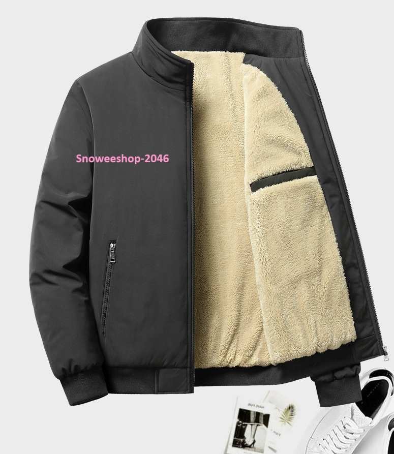 เสื้อแจ็คเก็ตผู้ชายที่ “เอาอยู่” ทุกสภาพอากาศหนาว บุกำมะหยี่หนา อุ่นได้จริง แต่ยังคงความเท่ไม่ทิ้งสไตล์ ผ้าฝ้ายกันน้ำ กันลม กันหนาวติดลบ คอเสื้อทรงตั้ง เพิ่มลุคเท่ ดูแมนทุกมุม ใส่ได้ตั้งแต่ M ถึง 8XL (คนตัวใหญ่ก็ใส่ได้สบายๆ) มีให้เลือก 3 เฉดสีเข้มขรึม ใส่