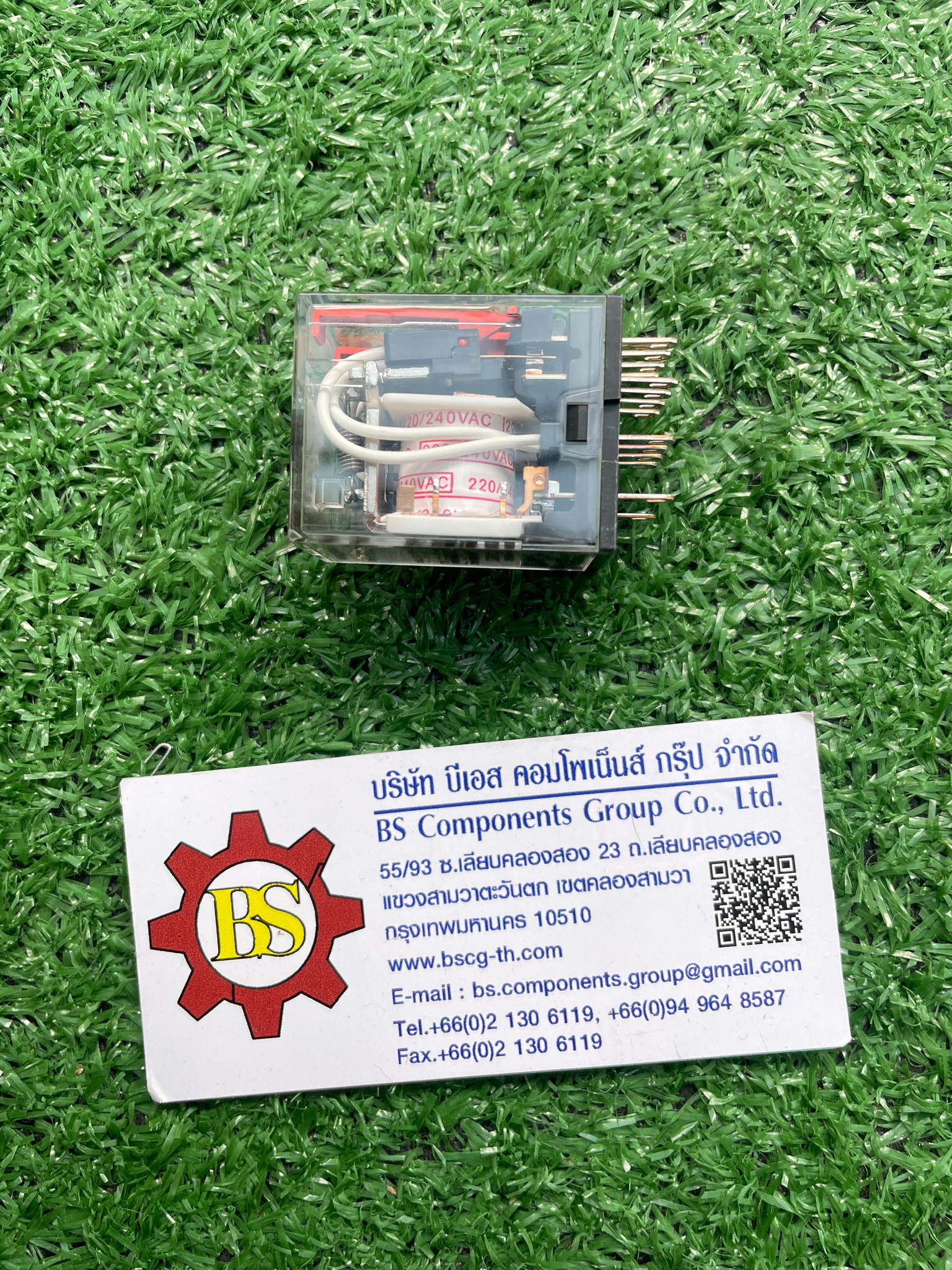 OMRON : Relay MY4 coil 220VAC