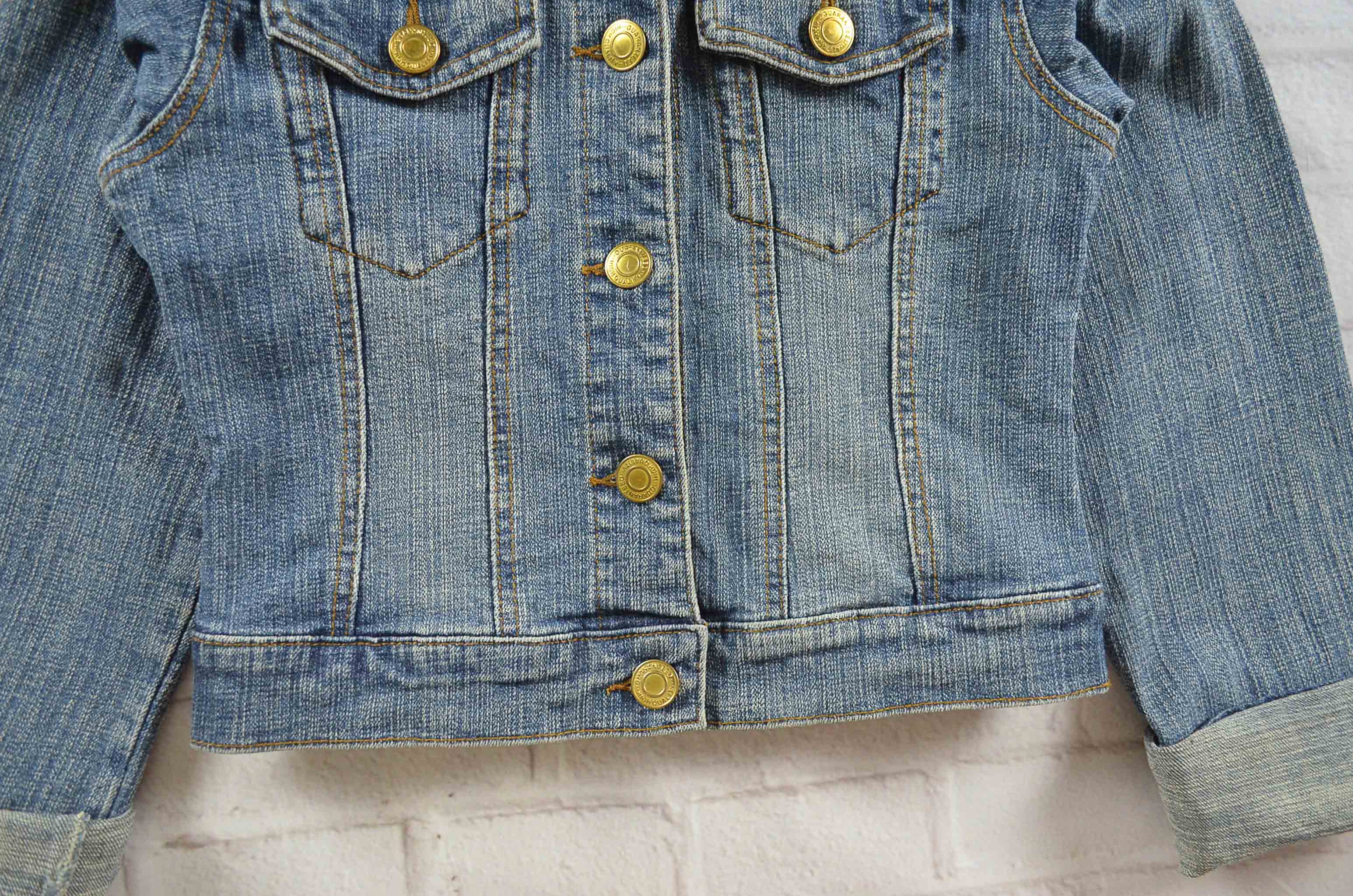 JEANS อกจริง37' (M) เสื้อแจ็คเก็ตยีนส์ เสื้อยีนส์แขนยาวหญิงชาย เนื้อผ้านุ่มใส่สบายใส่คลุม มีเป๋าข้างเป๋าใน