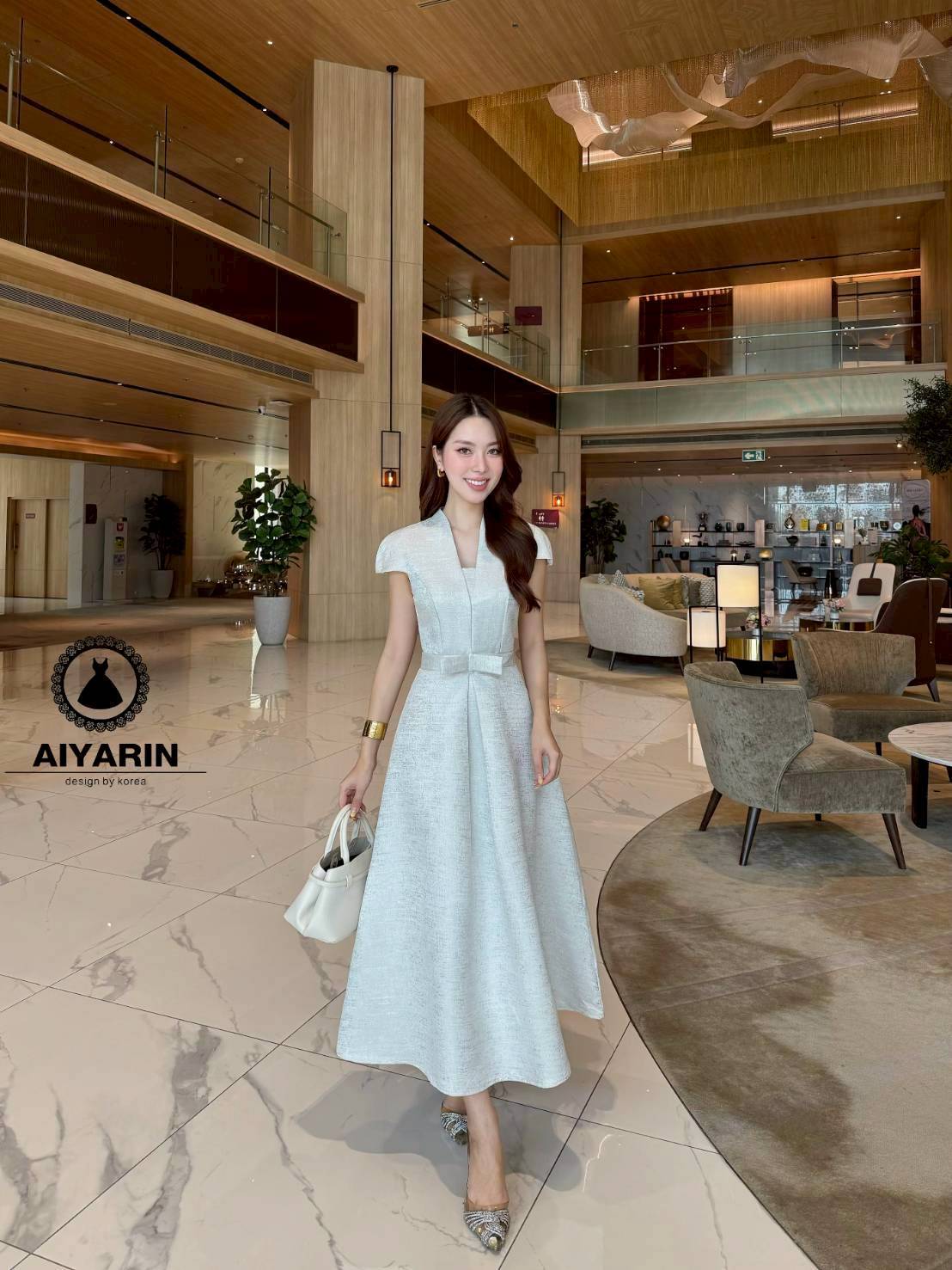 เดรสผ้าไหมดิ้นทองชุดทรงสวยงานผู้ดีใส่ออกงานบวชงานบุญงานเเต่ง เดรสผ้าไหมญี่ปุ่นเนื้อดีสวยไฮโซเนื้อดีมีทรงสวยมั้กๆผ้าหนานิ่มไฮโซสวมใส่ง่าย