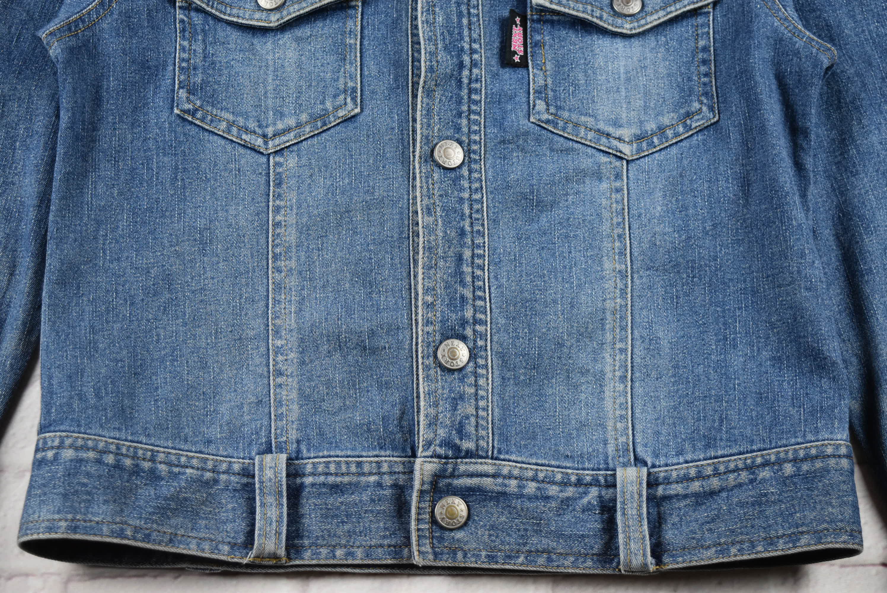 NEXT STORY อกจริง 32 ไซส์ XS เสื้อแจ็คเก็ตยีนส์ แขนยาว ผู้หญิง ทรงสวยเก๋ มีสไตล์ เนื้อผ้านุ่มใส่สบาย