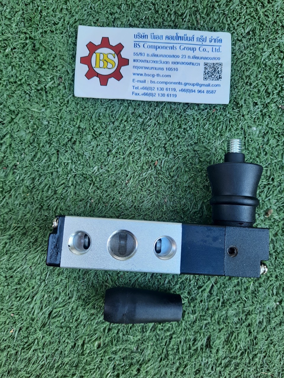 SFC : Hand control valve 4H230-08C 5/3way PT1/4 Return