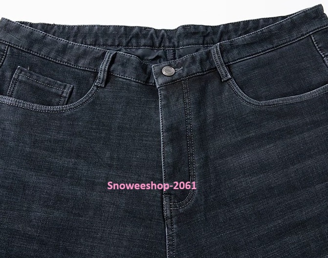 กางเกงกันหนาวคนอ้วนใส่ได้ทั้งผู้ชายและผู้หญิง Big Size มีเอว 36–54 หนาวติดลบก็ไม่หวั่น กางเกงยีนส์กันหนาวบุกำมะหยี่หนาพิเศษ อุ่นนุ่มใส่สบาย ไม่โป๊ะ แมทช์ง่ายกับทุกลุค มีทั้งทรงตรง / ทรงหลวม ใส่ได้ทั้งผู้ชาย & ผู้หญิง 2 สี : ยีนส์คลาสสิก / ดำเท่เรียบหรู หน