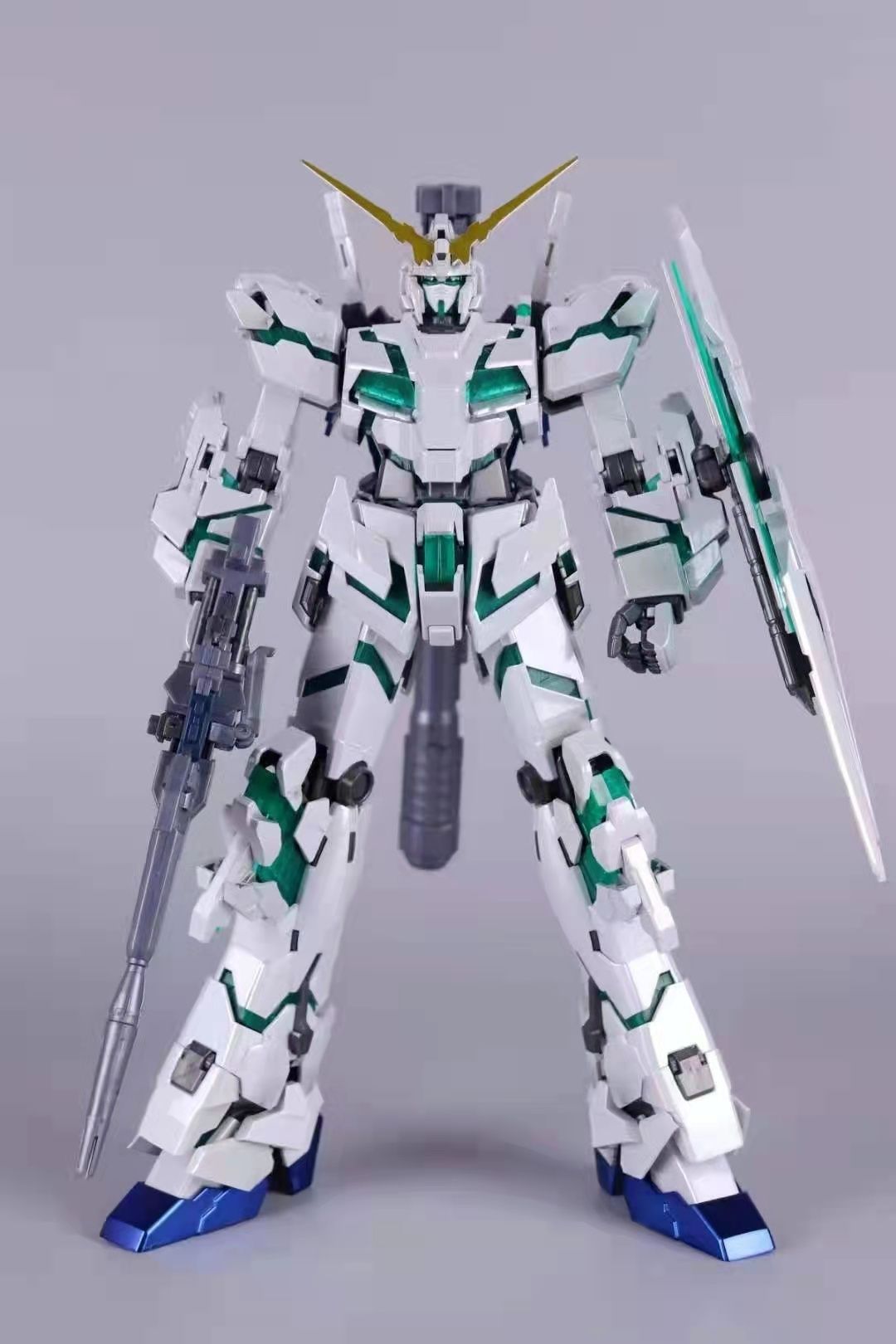 MG 1/100 (6637S) Unicorn Gundam Titanium Finish [Daban]