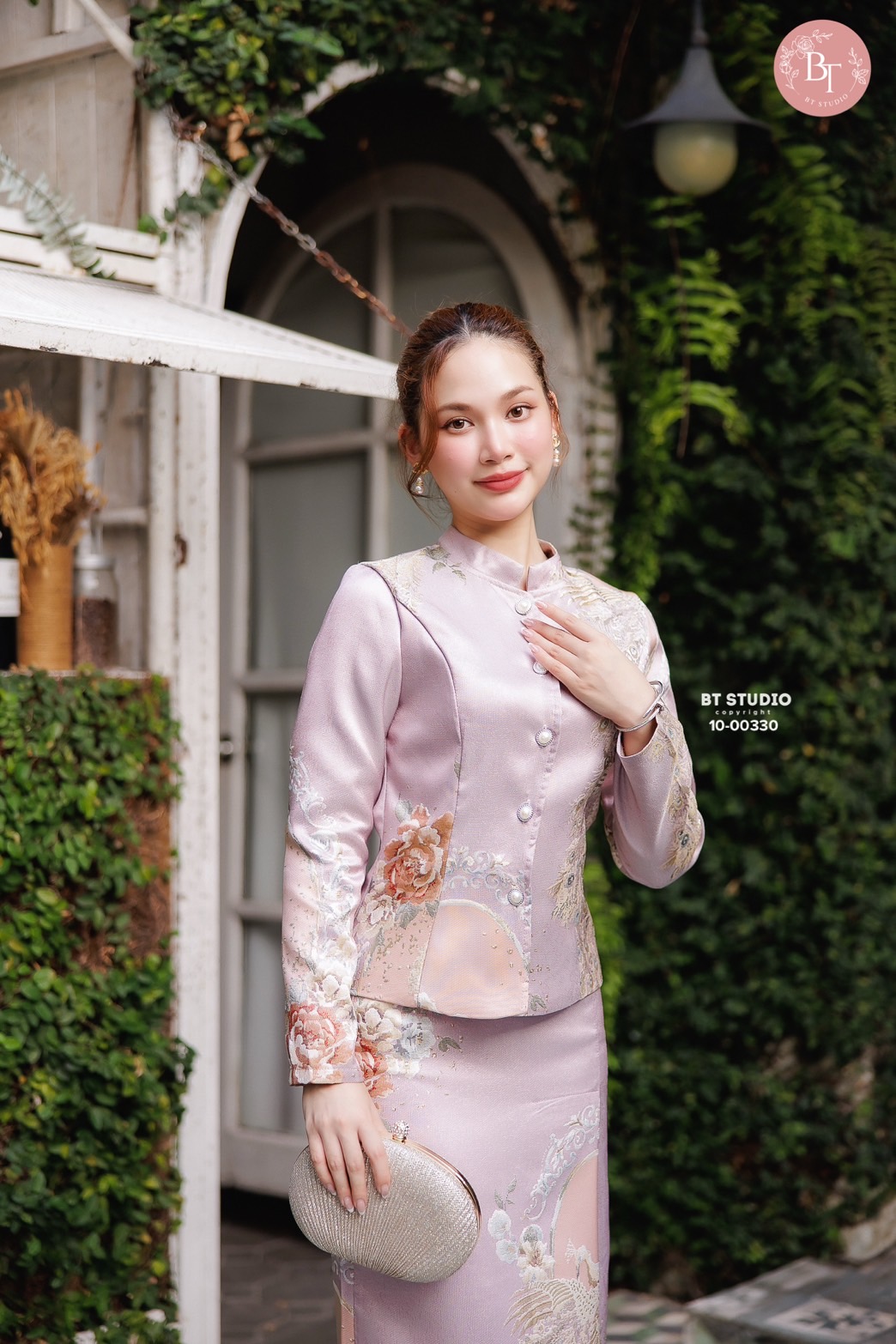 เซท 2 ชิ้น เสื้อคอปิดกระดุมหน้าเรียงกัน กระดุมมุกใช้งานได้จริง แขนยาว มาพร้อมกระโปรงผ้าถุงประยุกต์ งานผ้าทอปักลาย เนื้อผ้าดีคัตติ๊งสวยซับในเป๊ะ