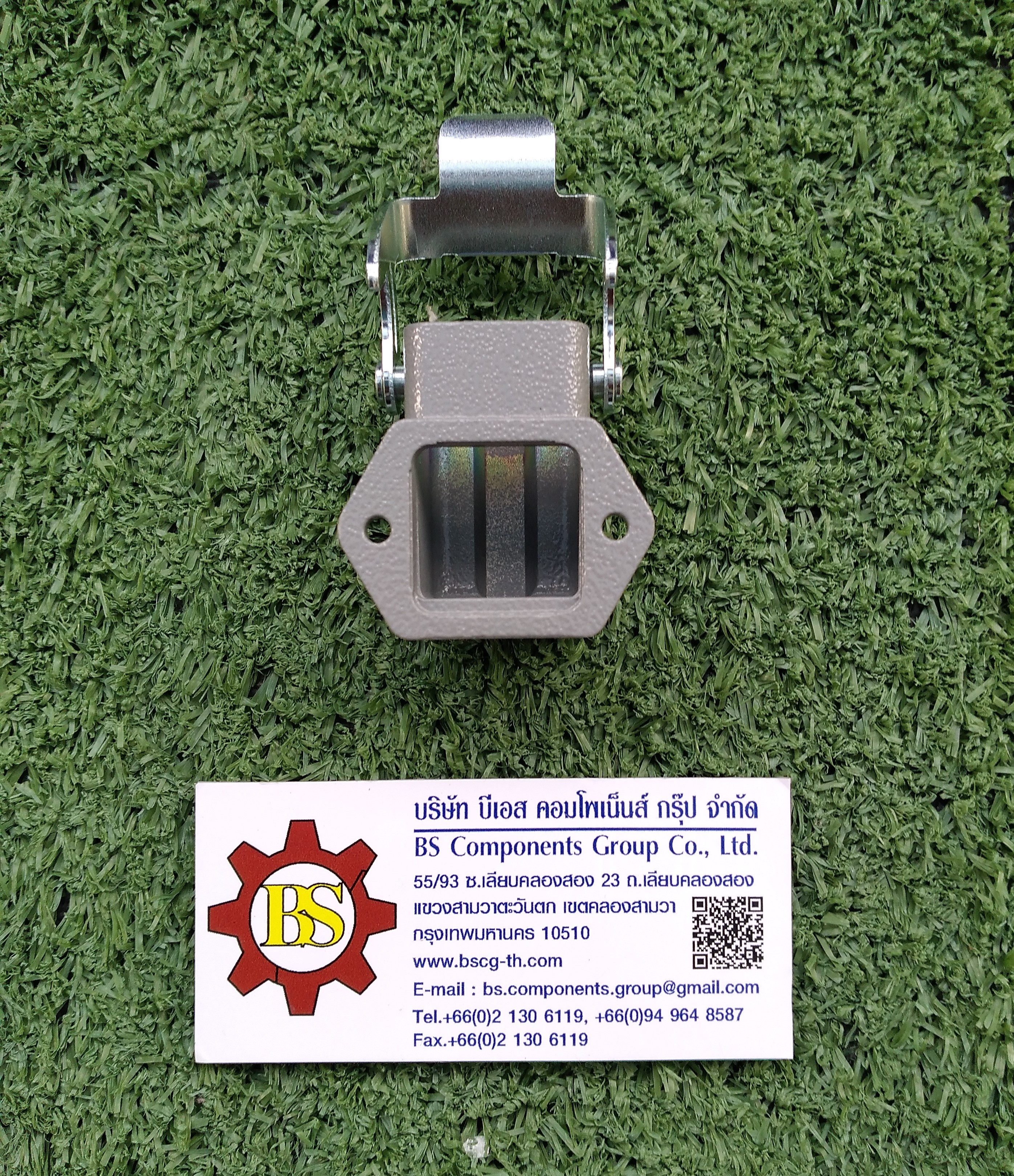 HARTING : Han A : HOUSING (METAL) BULKHEAD MOUNTING (ANGLED TYPE P/N 09 20 003 0801)