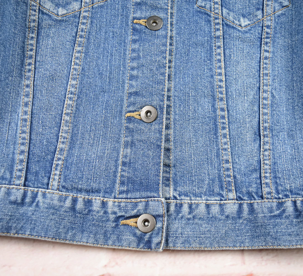 UNIQLO®แท้ อก 34 เสื้อแจ็คเก็ตยีนส์ผู้หญิง ยูนิโคล่ สียีนส์ เสื้อแขนยาว เนื้อผ้าดี