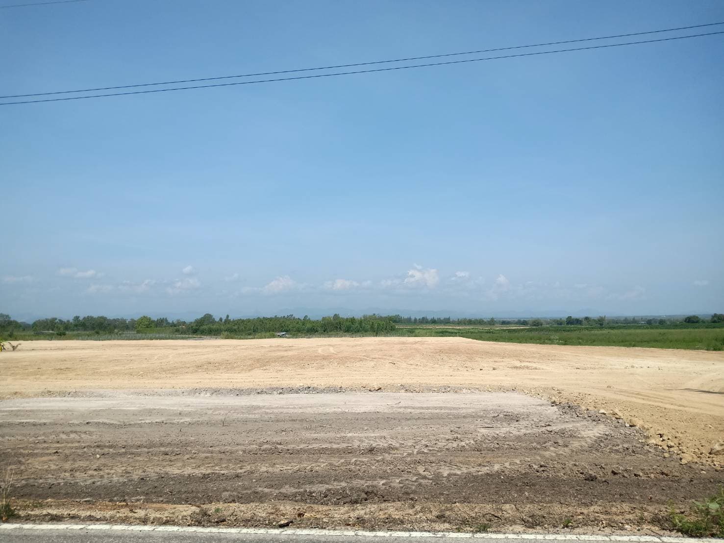 ขายที่ดินจัดสรรอำเภอชะอำ จังหวัดเพชรบุรีราคาเริ่มต้นที่3.5แสนบาทผ่อนชำระได้บรรยากาศดีล้อมรอบด้วยหุบเขาเหมาะสร้างบ้านพื้นที่กว้างพร้อมสำหรับทุกคนในครอบครัว