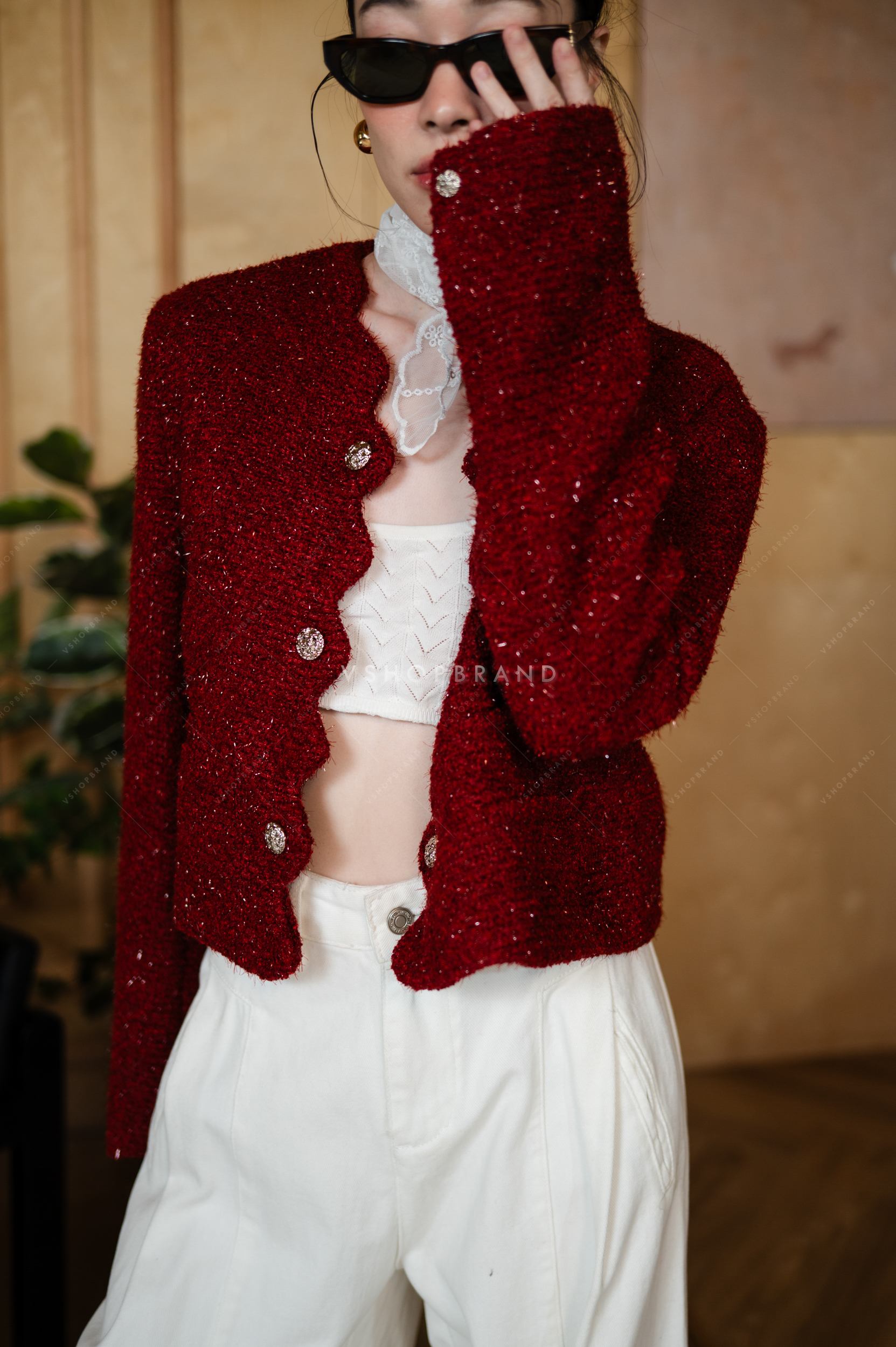 เสื้อคลุมทวิตแขนยาว กระดุมคู่ #vshopbrand #vshop #fashion #outfitoftheday #fashioninspo #newTop #koreatop #เสื้อไหมพรม #เสื้อแขนกุด #koreastyle #cuteshirt #colortshirt #เสื้อคลุม