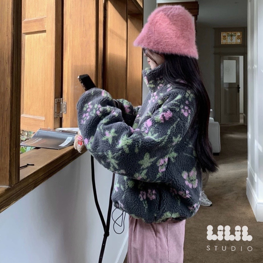 เสื้อกันหนาว งานเสื้อขนแกะลายดอกฮิปๆ น้ำหนักเบา กระเป๋าข้างซิปหน้ารูดสุดถึงคอ เข้าใจนักเดินทางสุด ห้ามพลาดค่ะ